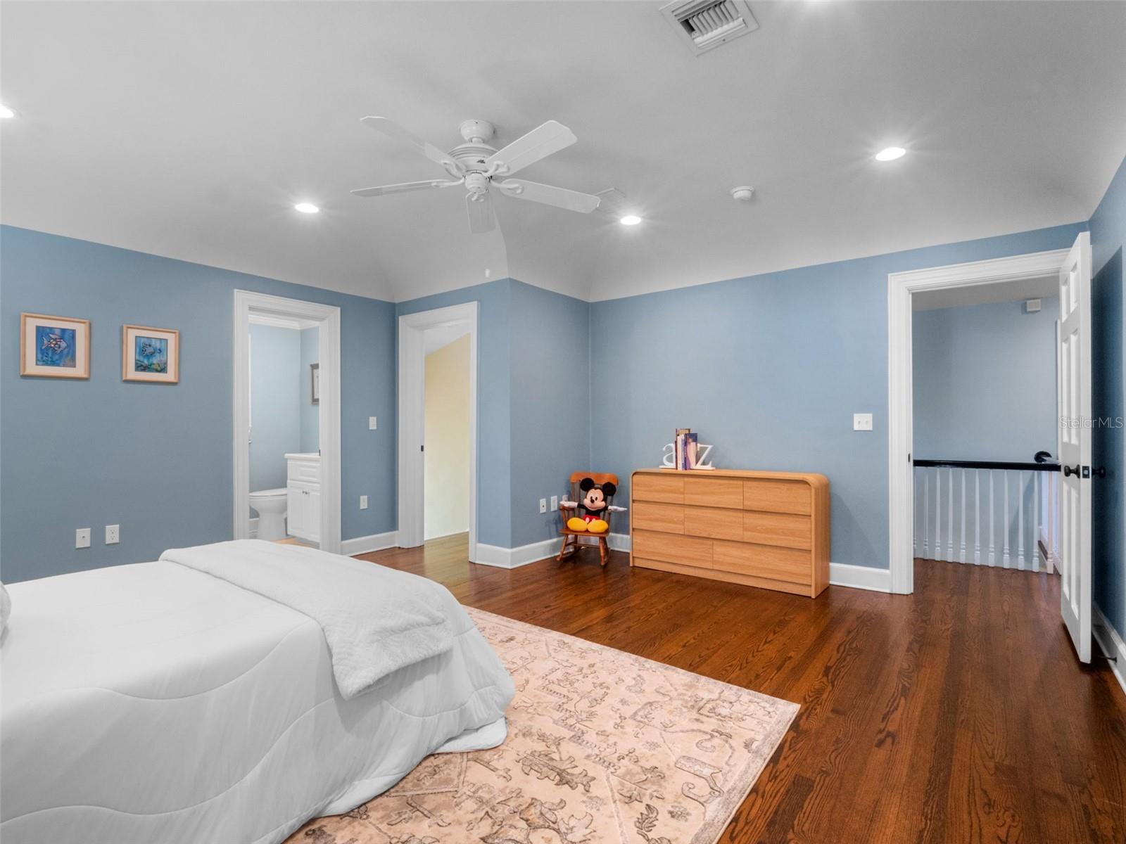 HOFFMAN TERRACE - Residential