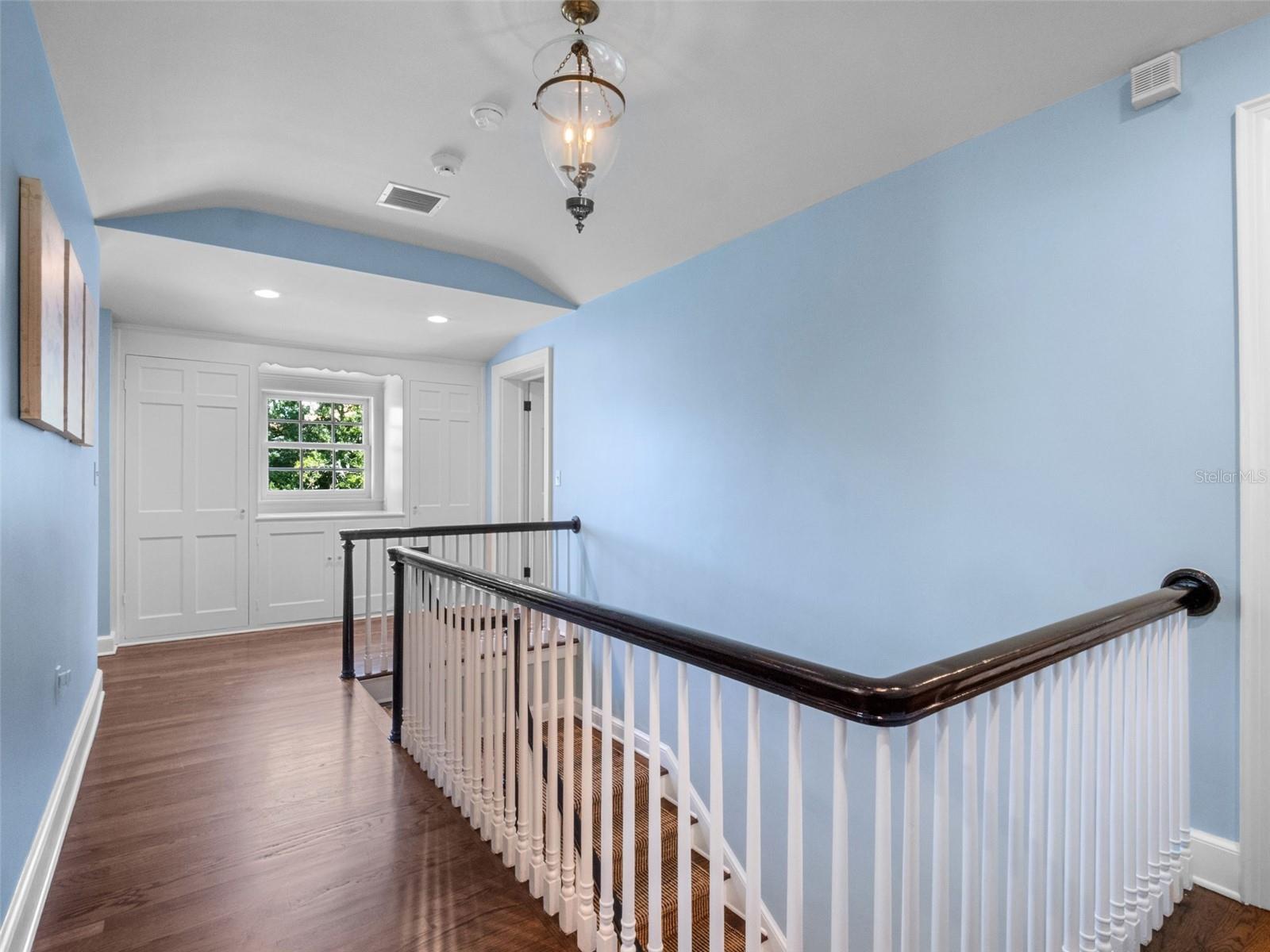 HOFFMAN TERRACE - Residential