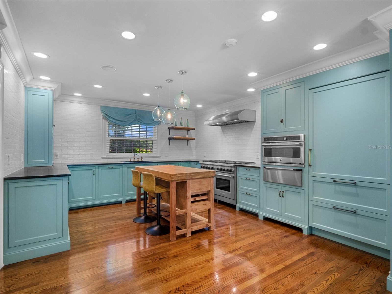 HOFFMAN TERRACE - Residential