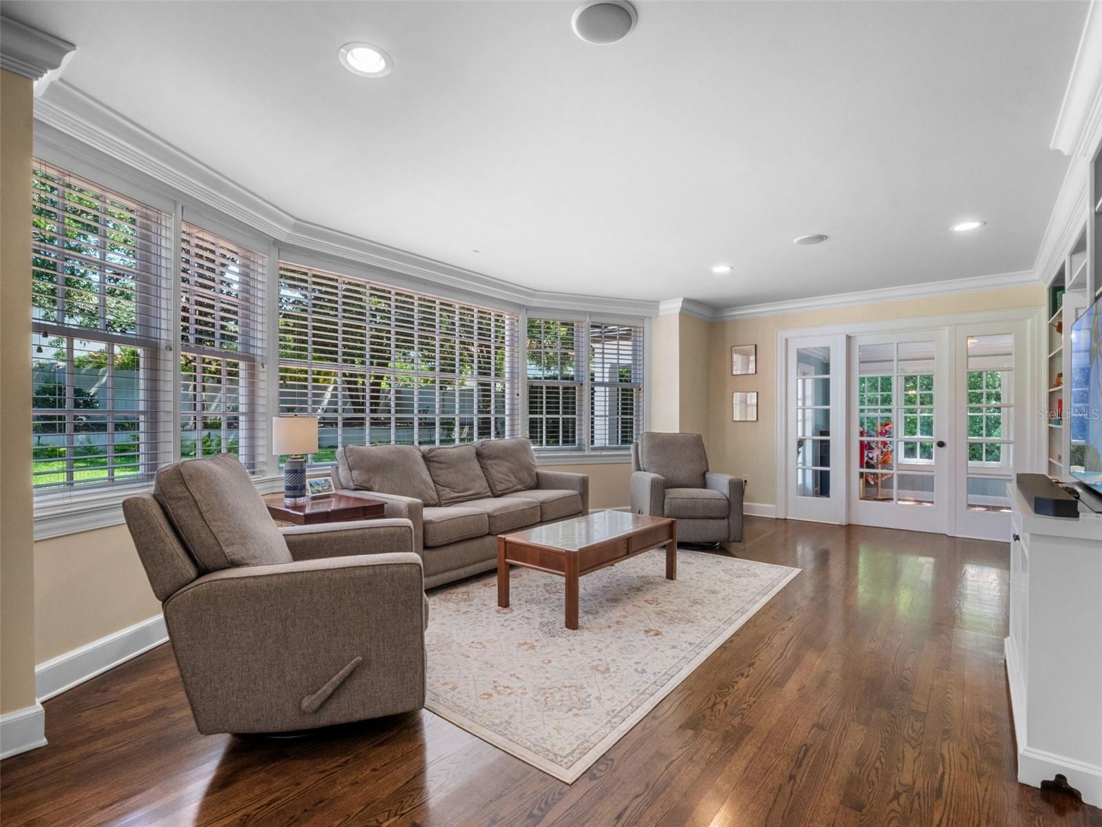 HOFFMAN TERRACE - Residential