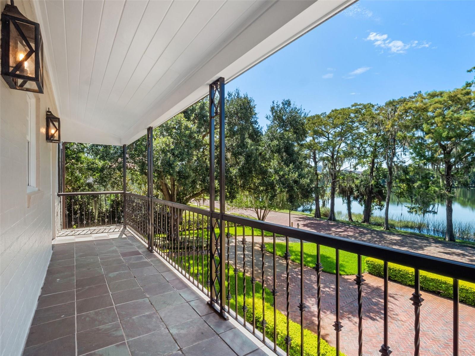 HOFFMAN TERRACE - Residential