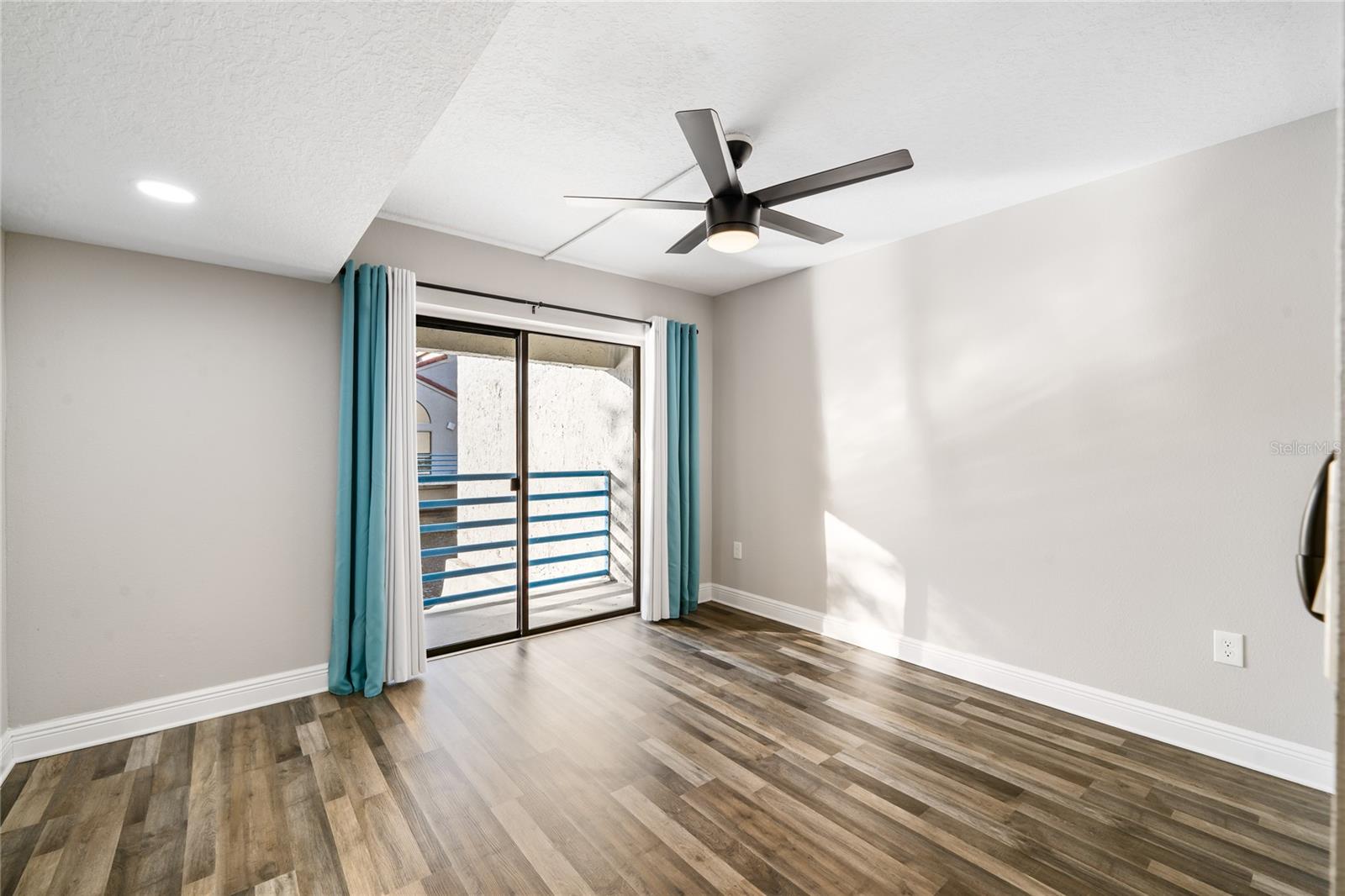 SUN BAY CLUB CONDO - Residential