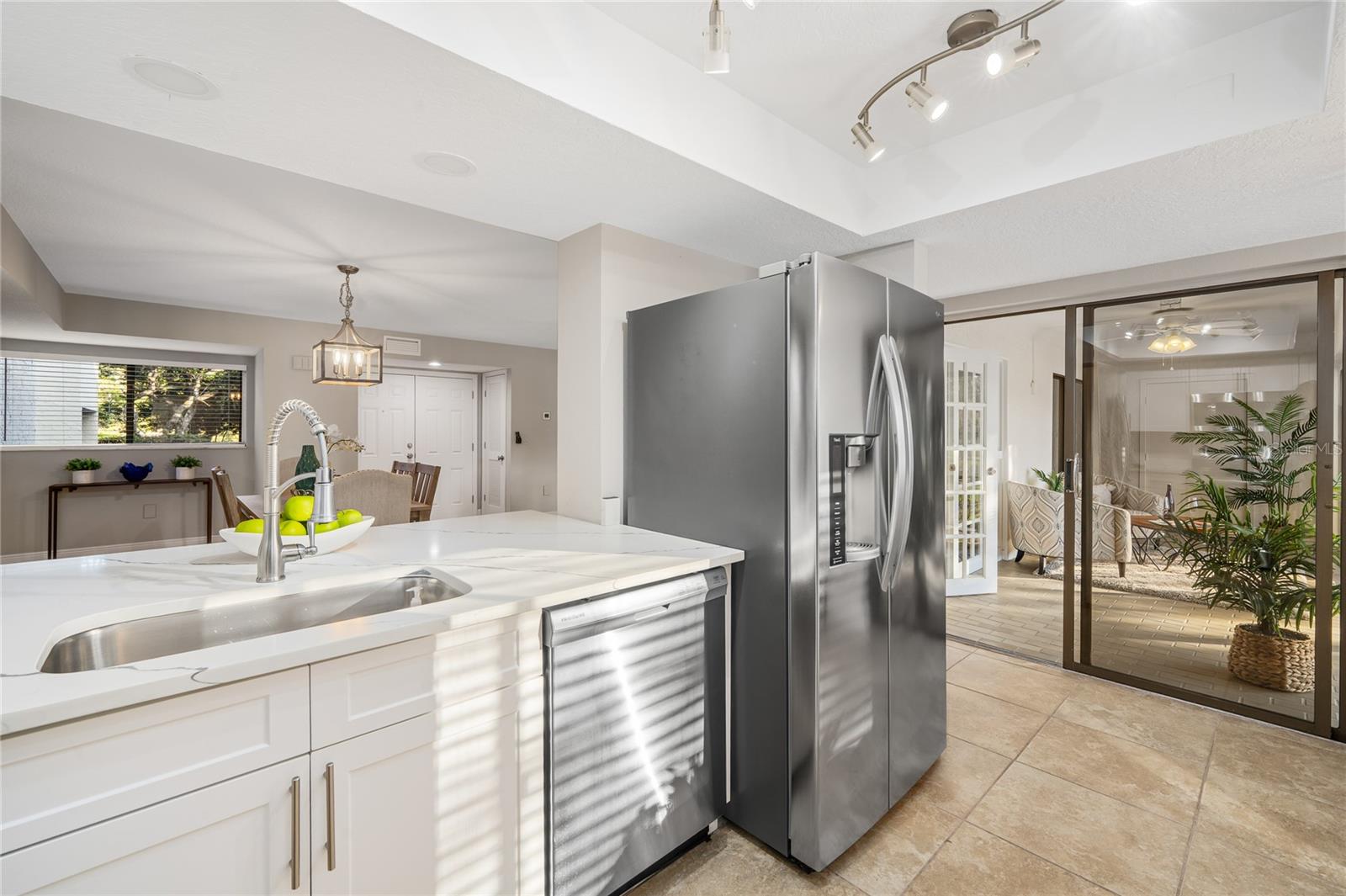 SUN BAY CLUB CONDO - Residential