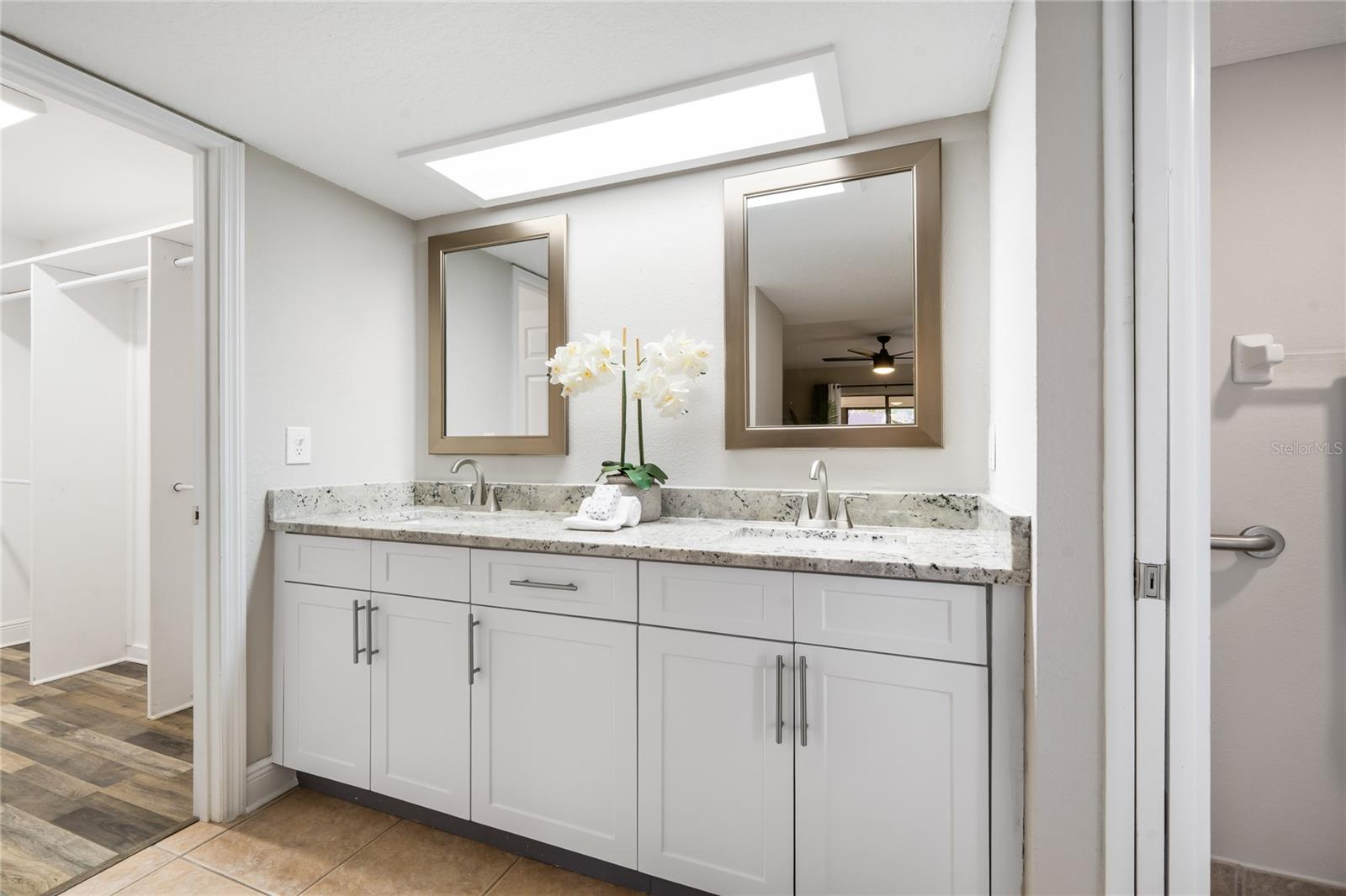 SUN BAY CLUB CONDO - Residential