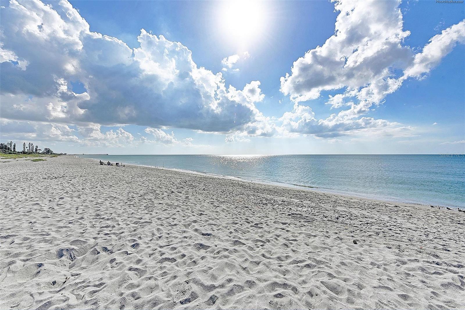 GOLDEN BEACH - Residential