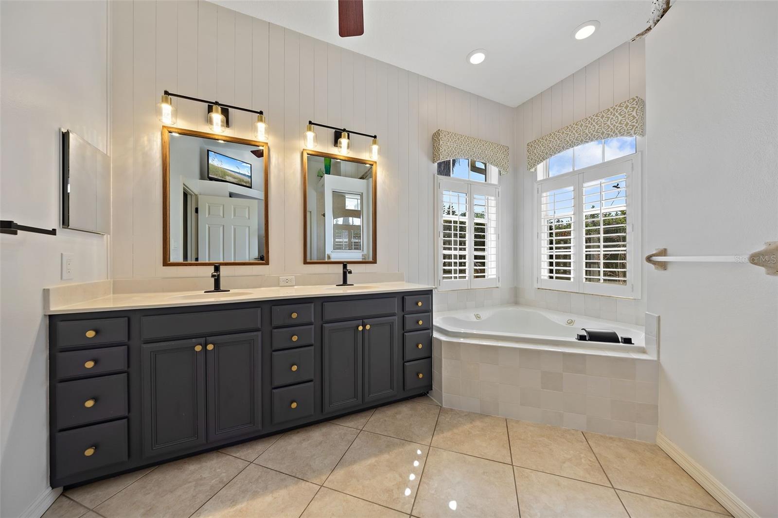 COUNTRY CREEK PH III - Residential