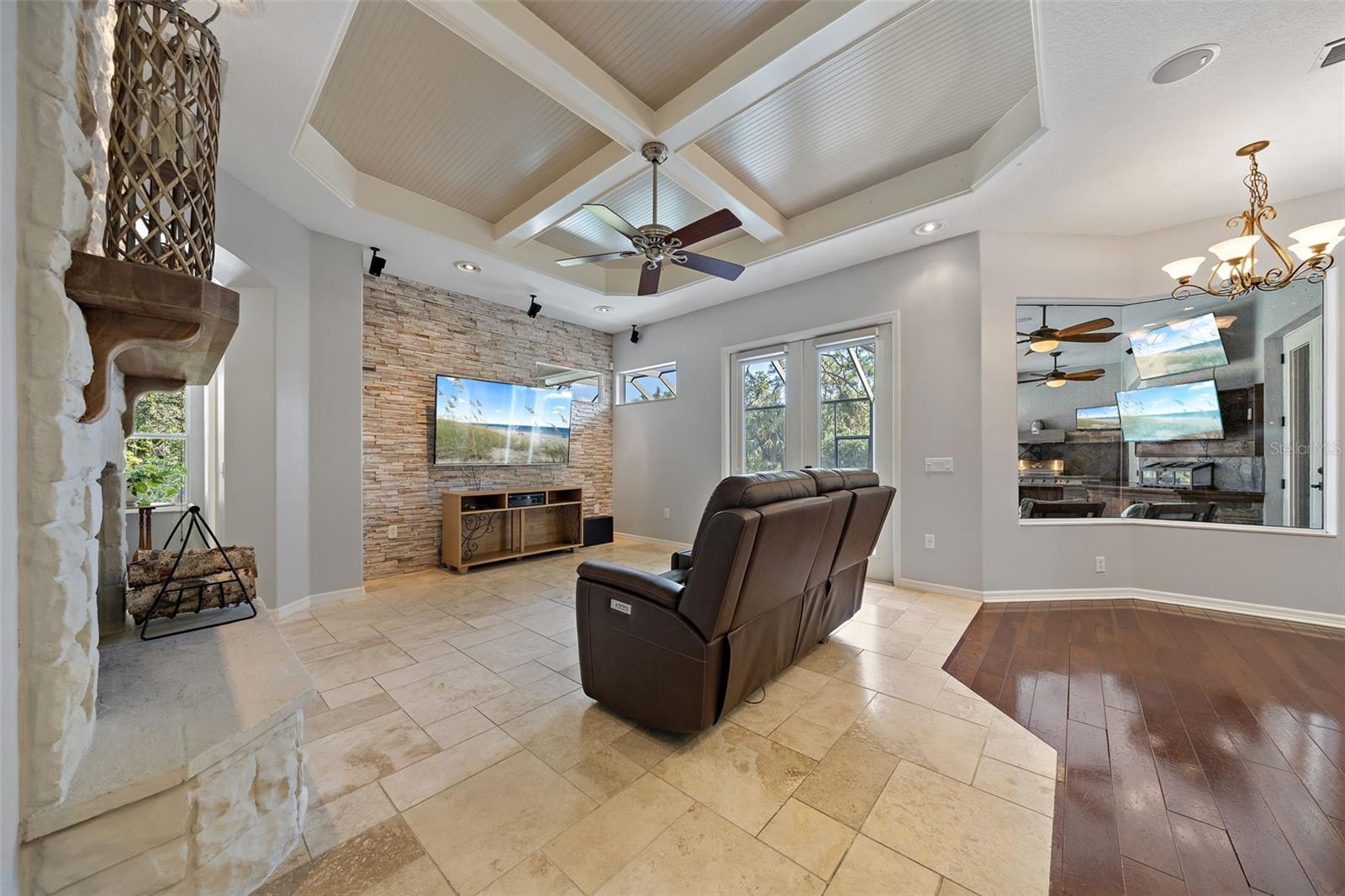 COUNTRY CREEK PH III - Residential