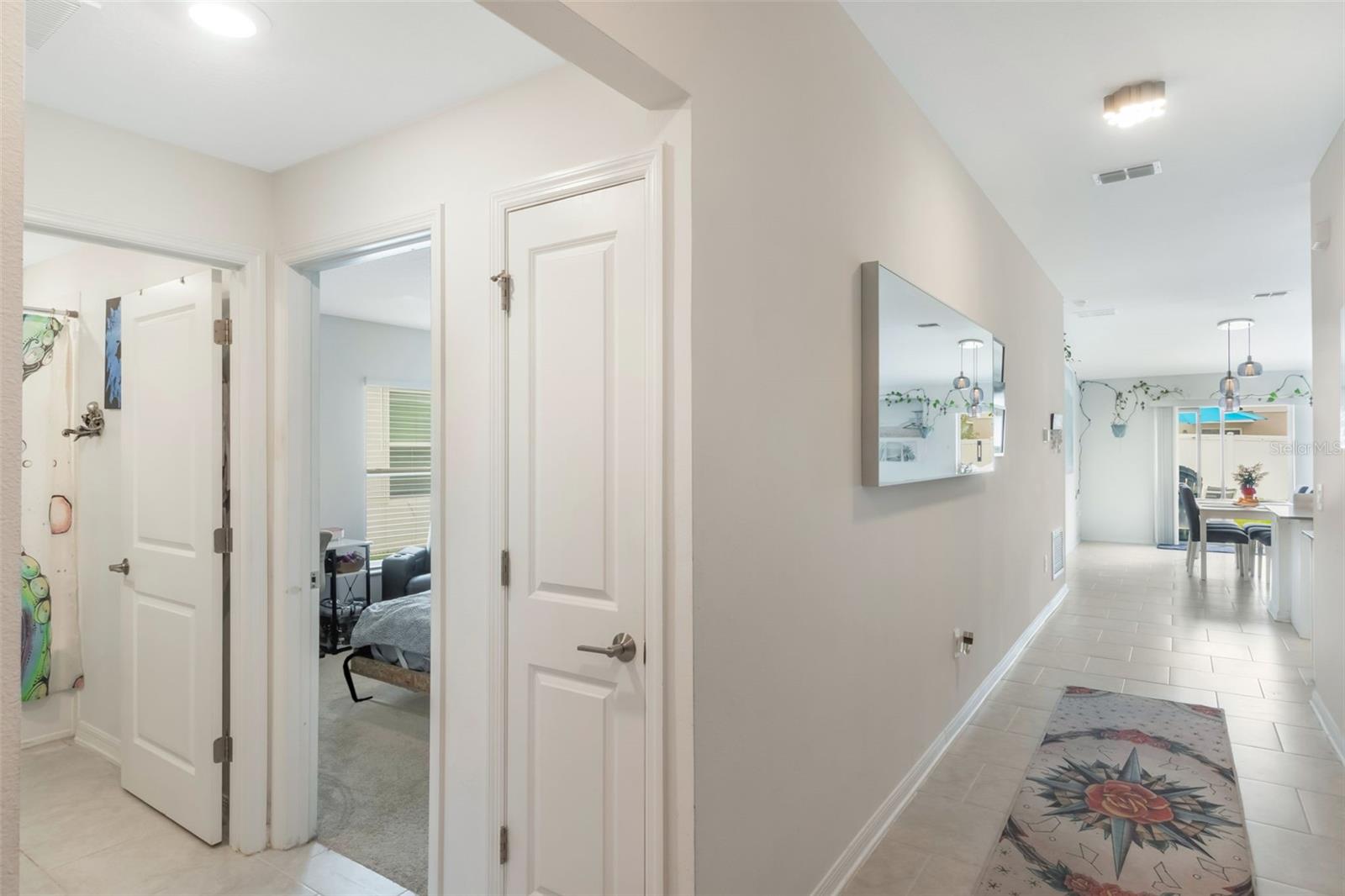 621 SILVER PALM DRIVE