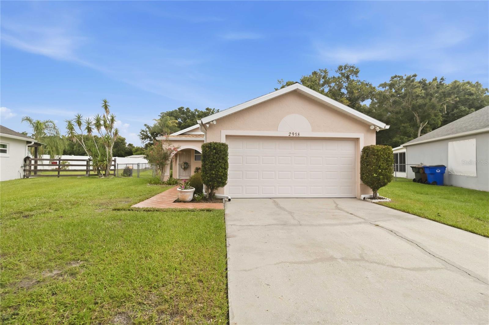 2918 CANOE CIRCLE