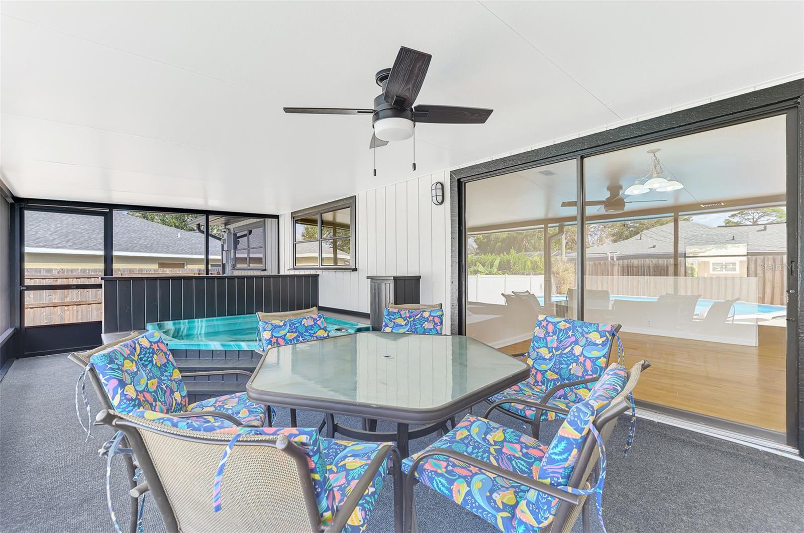 LAKE SARASOTA - Residential