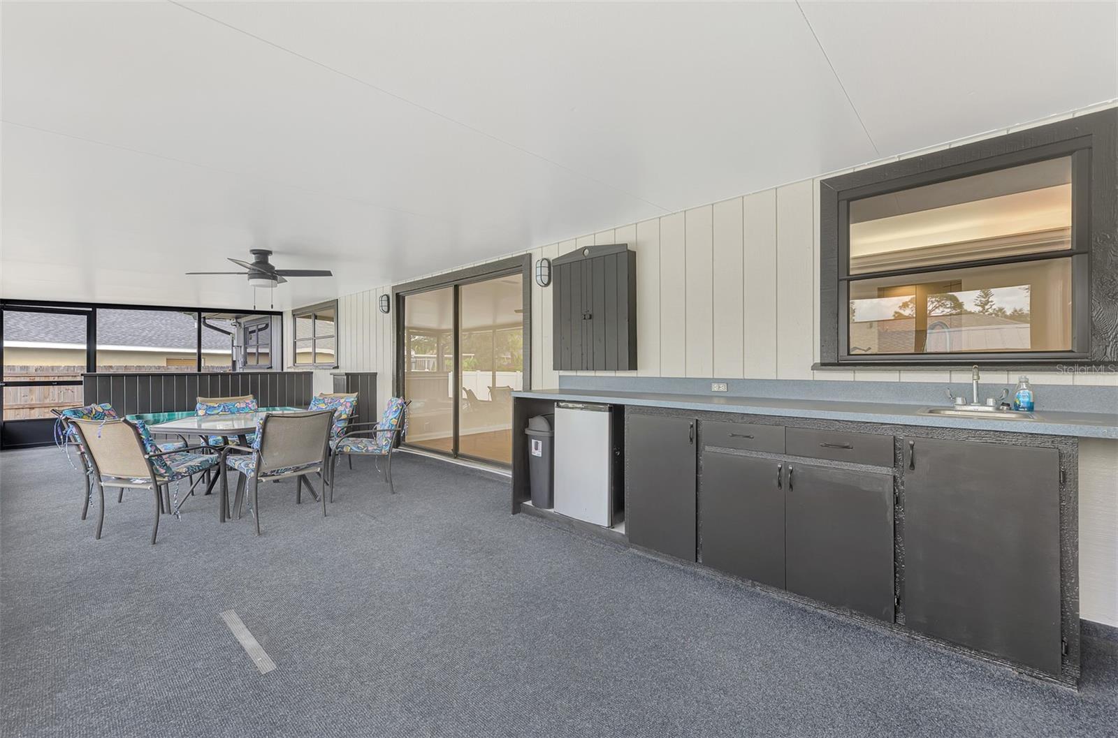 LAKE SARASOTA - Residential