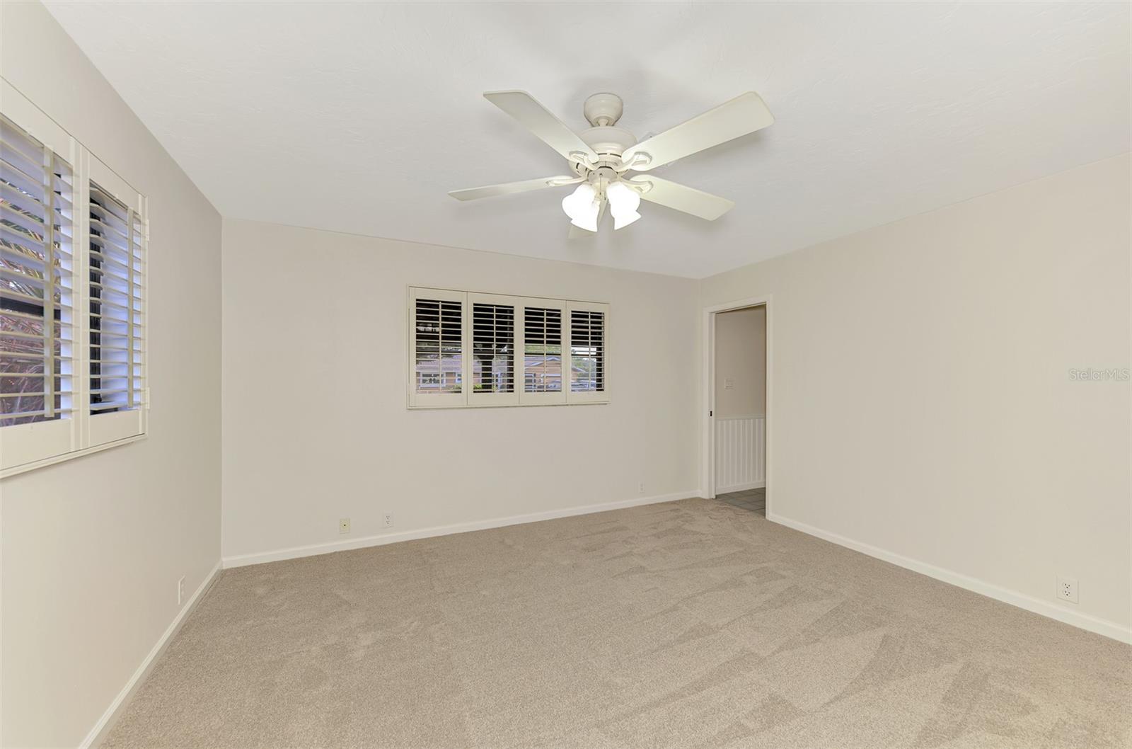 LAKE SARASOTA - Residential