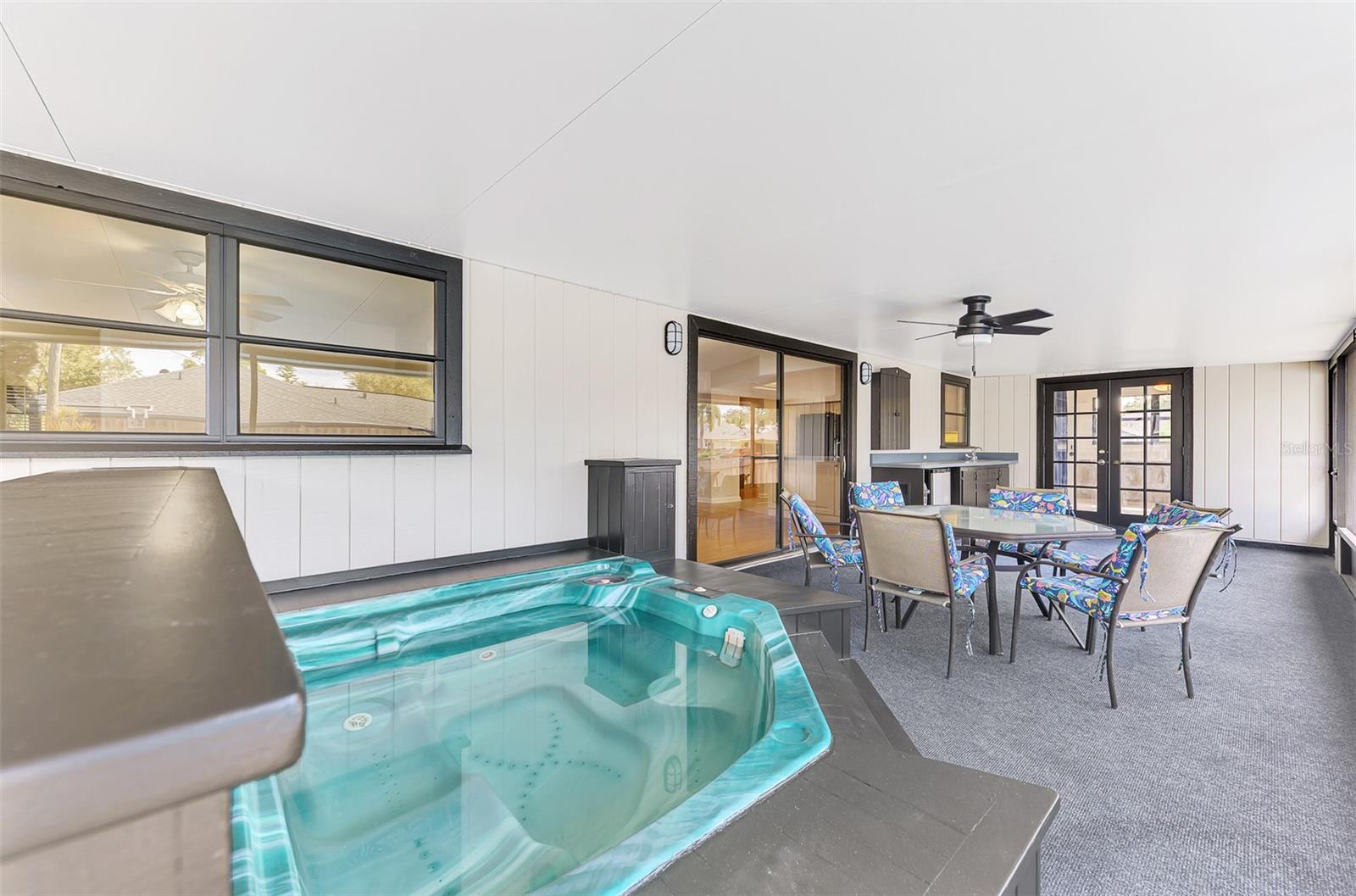 LAKE SARASOTA - Residential