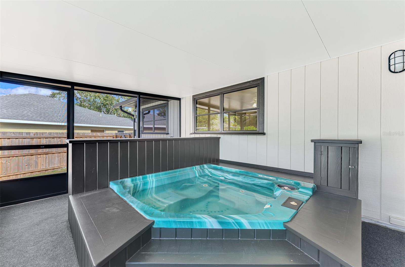 LAKE SARASOTA - Residential