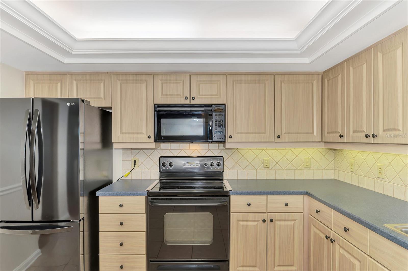 LAKE SARASOTA - Residential