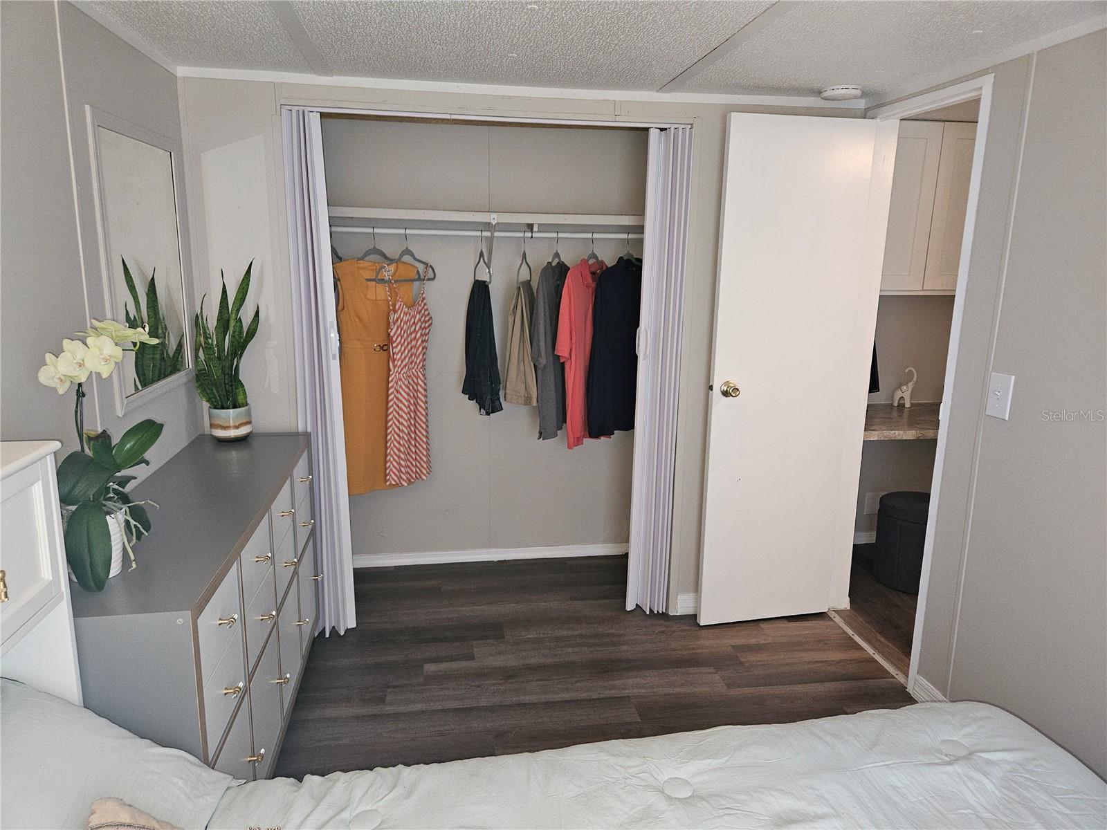 TIMBER LAKE ESTATES - Residential