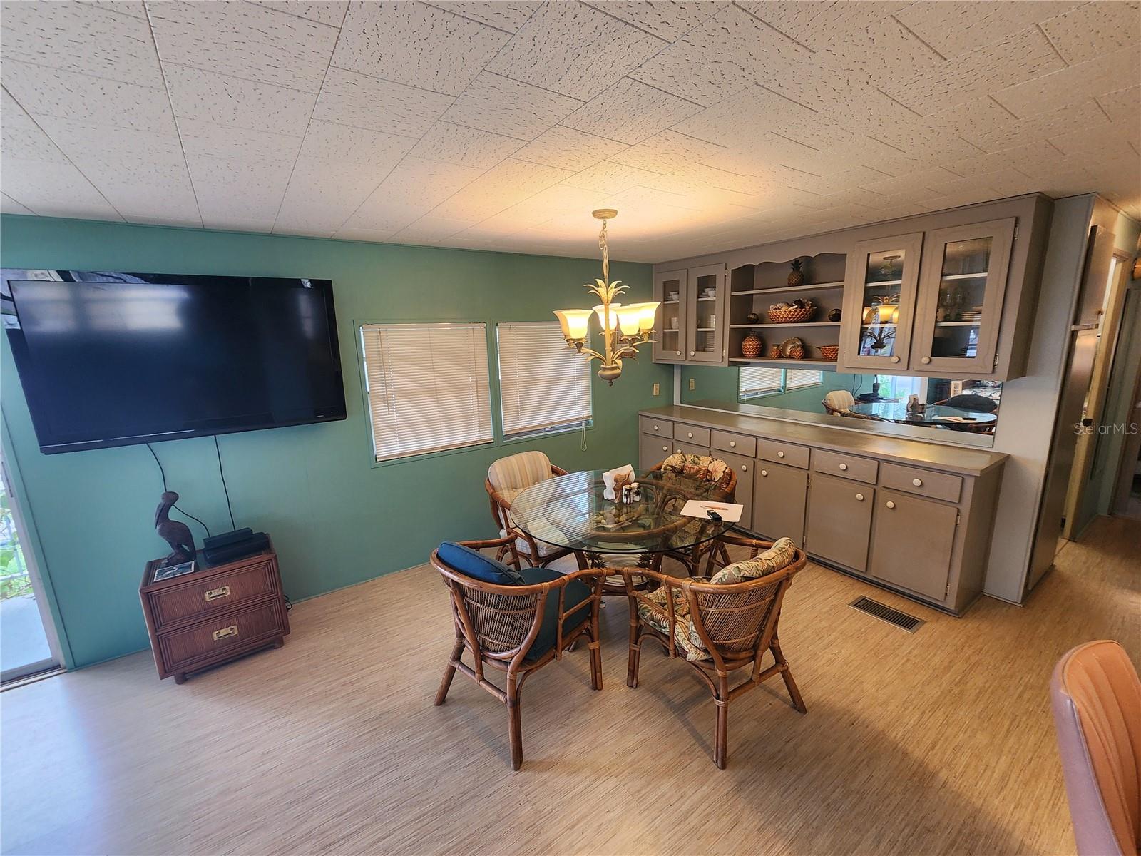 CHATEAU VILLAGE CO-OP - Residential