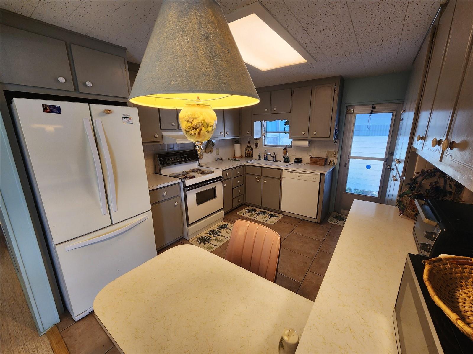 CHATEAU VILLAGE CO-OP - Residential