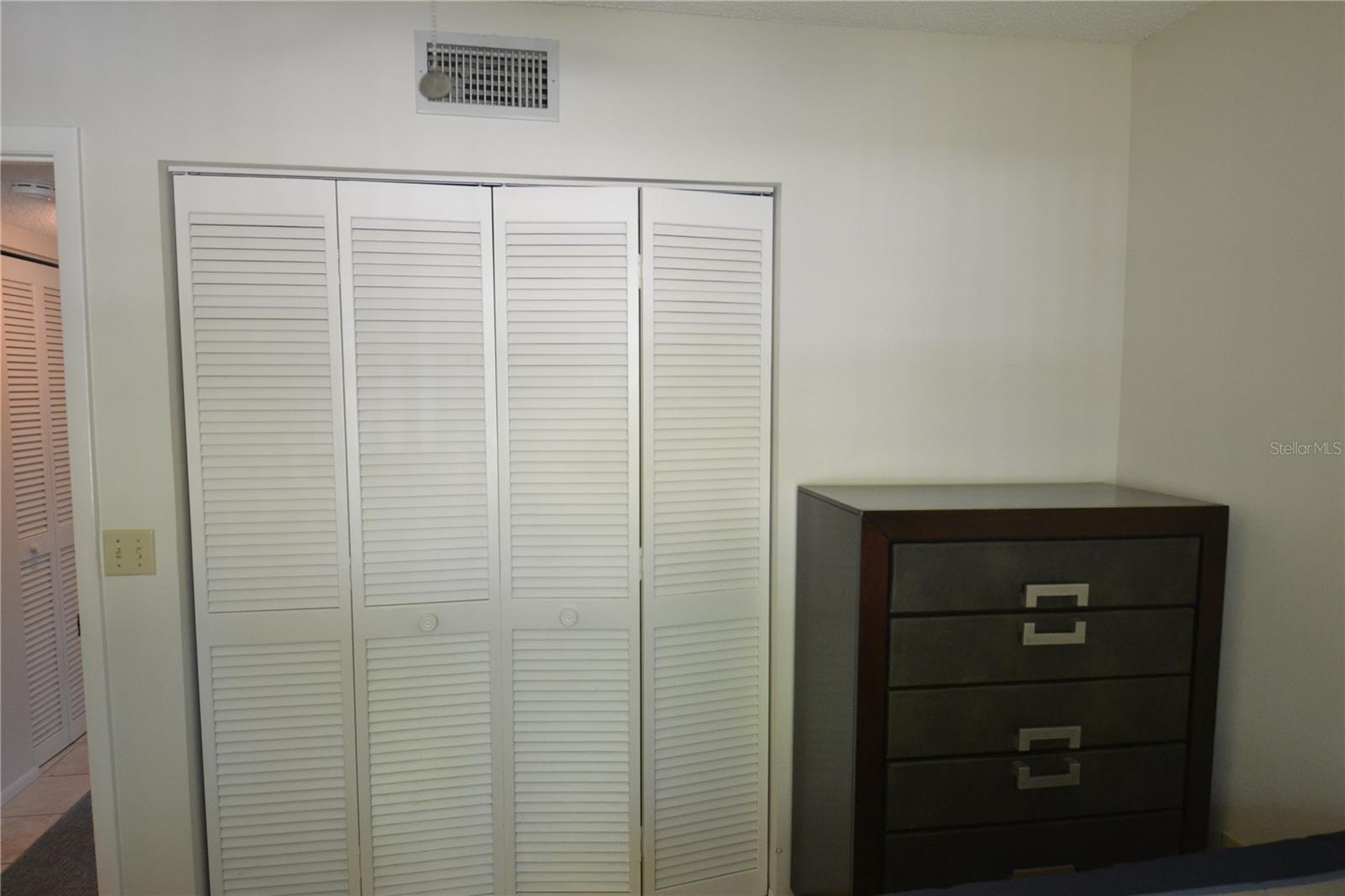 EAST LAKE WOODLANDS WOODLAKE RUN - Residential Lease