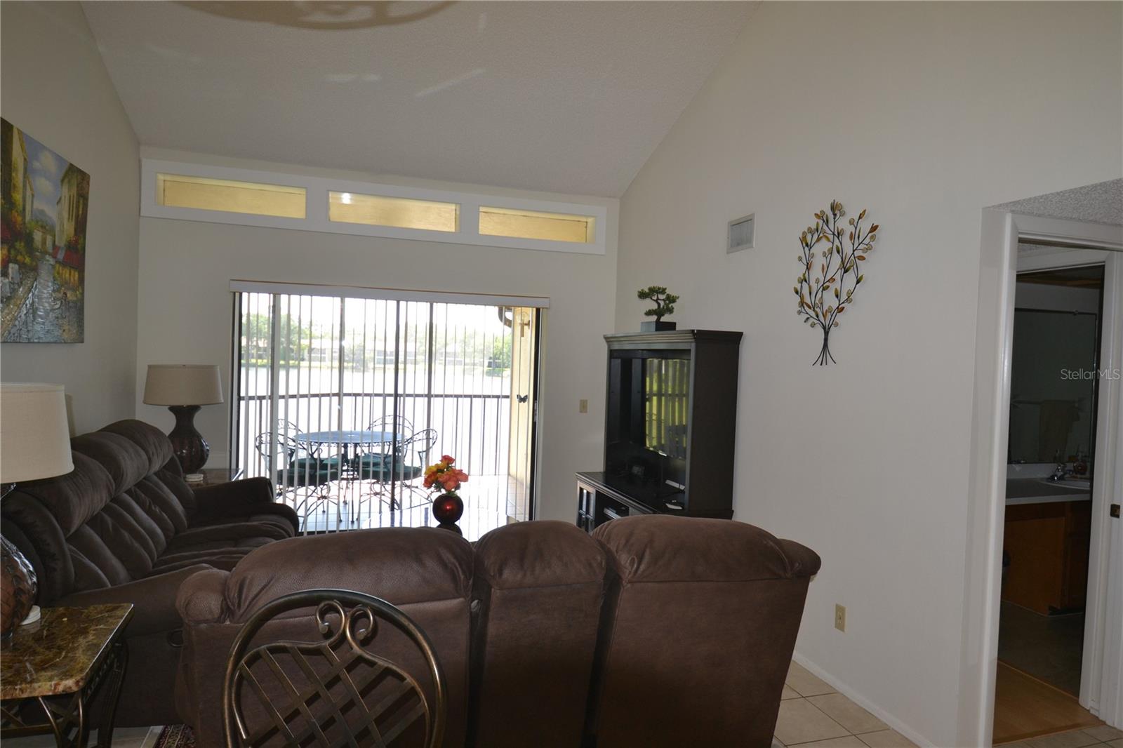 EAST LAKE WOODLANDS WOODLAKE RUN - Residential Lease