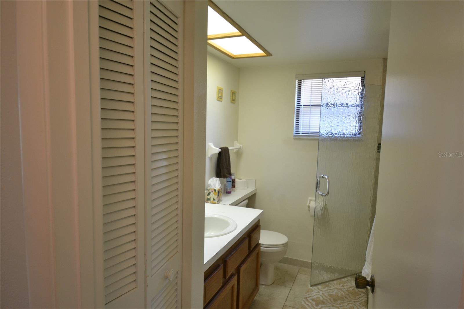 EAST LAKE WOODLANDS WOODLAKE RUN - Residential Lease