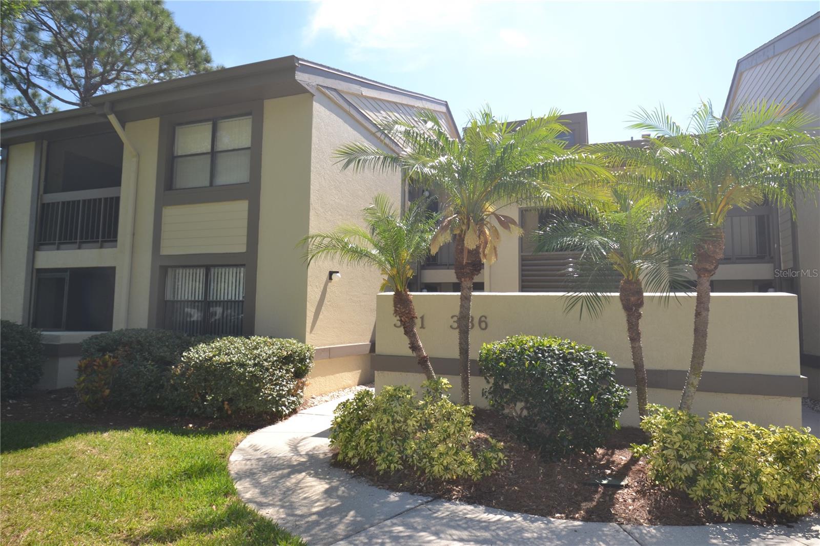 EAST LAKE WOODLANDS WOODLAKE RUN - Residential Lease