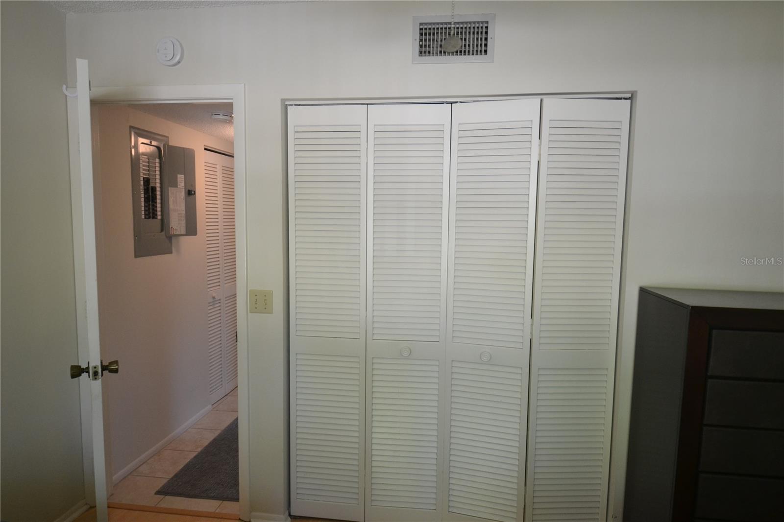 EAST LAKE WOODLANDS WOODLAKE RUN - Residential Lease