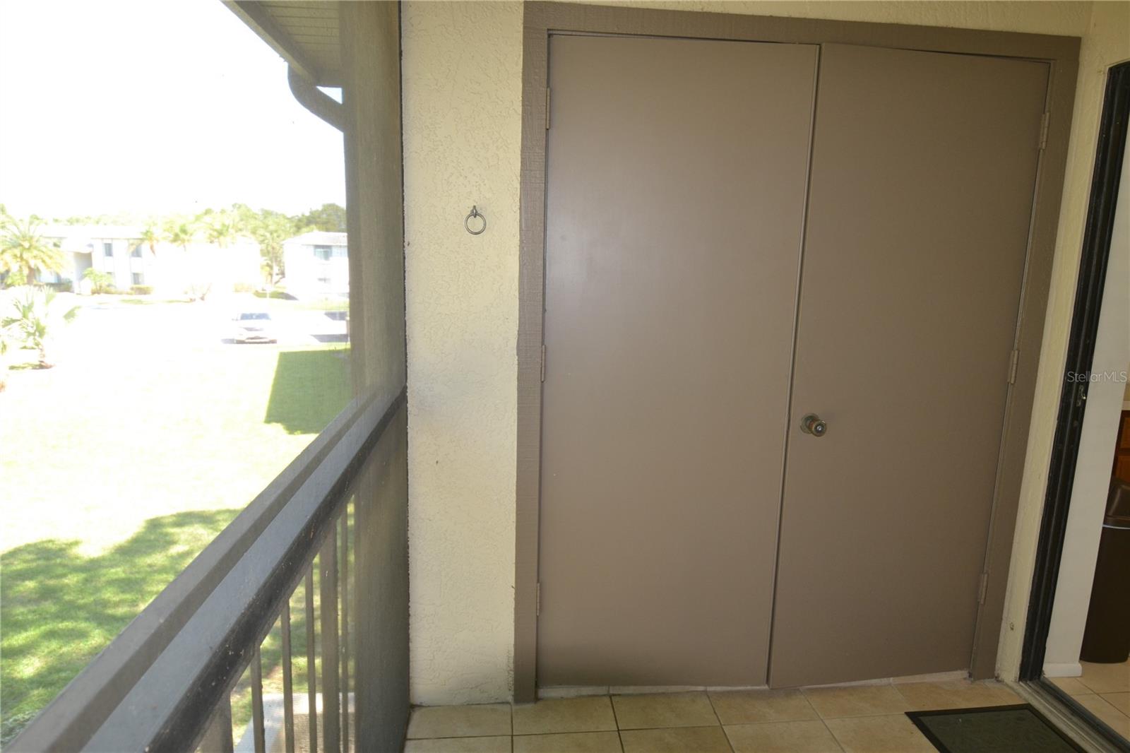 EAST LAKE WOODLANDS WOODLAKE RUN - Residential Lease