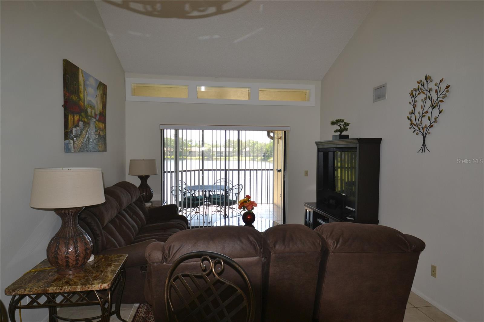EAST LAKE WOODLANDS WOODLAKE RUN - Residential Lease