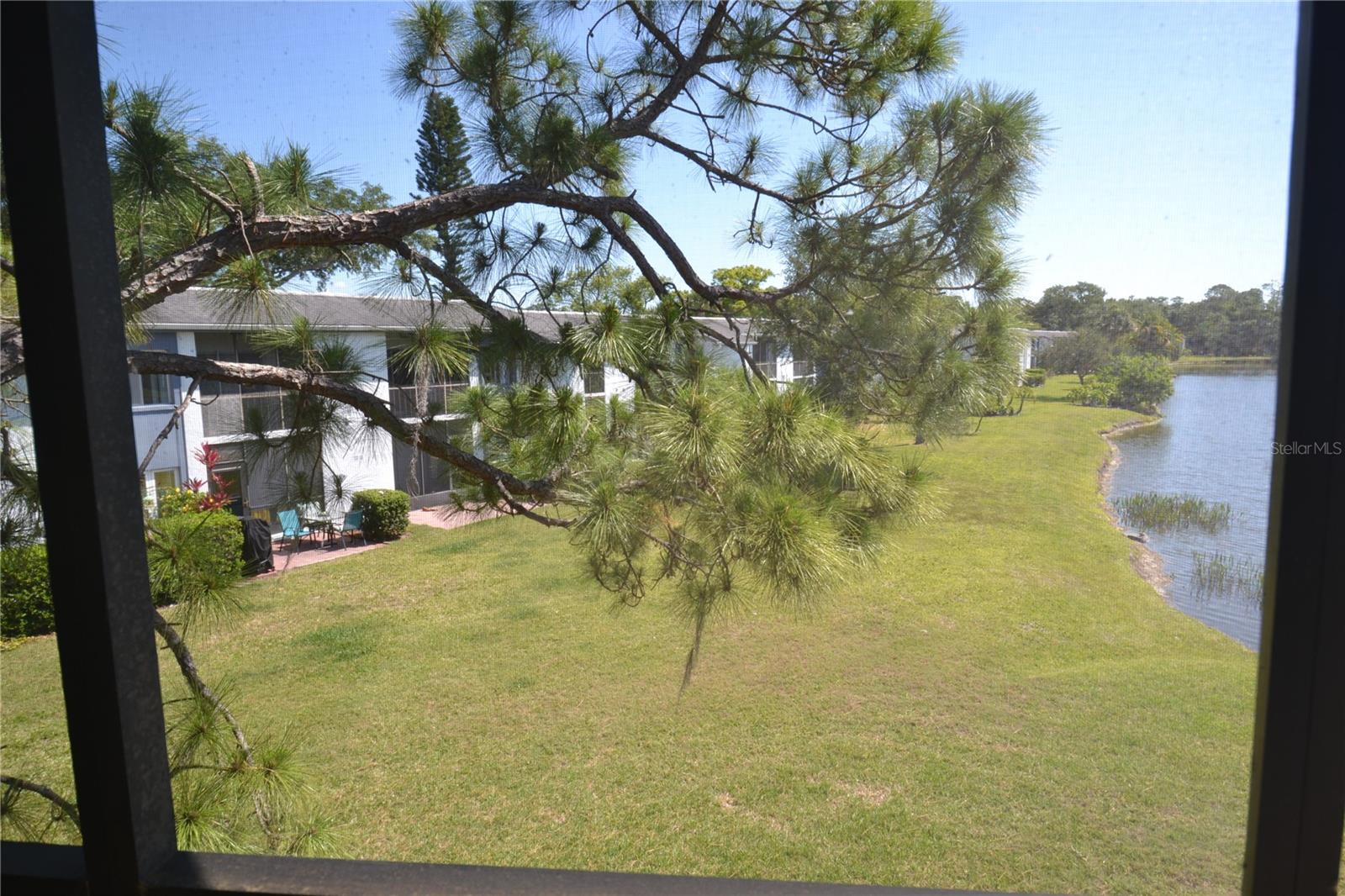 EAST LAKE WOODLANDS WOODLAKE RUN - Residential Lease
