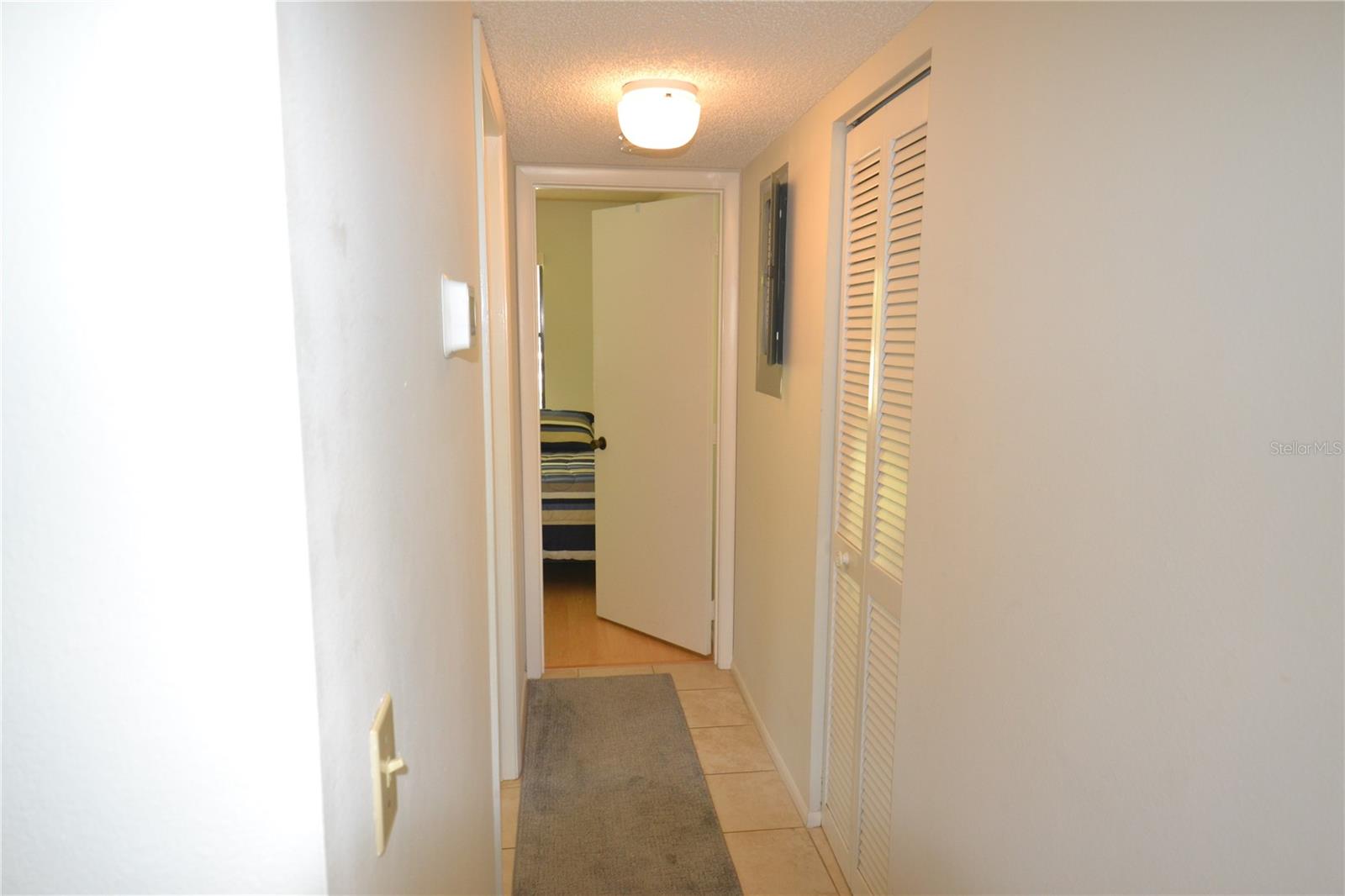 EAST LAKE WOODLANDS WOODLAKE RUN - Residential Lease