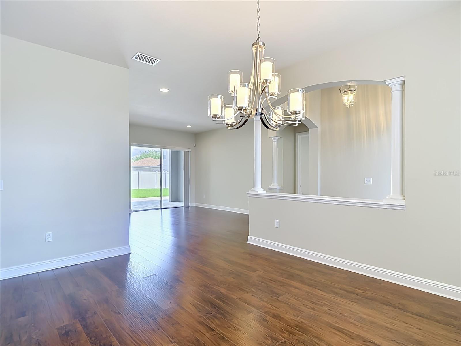 MEADOW POINTE - Residential