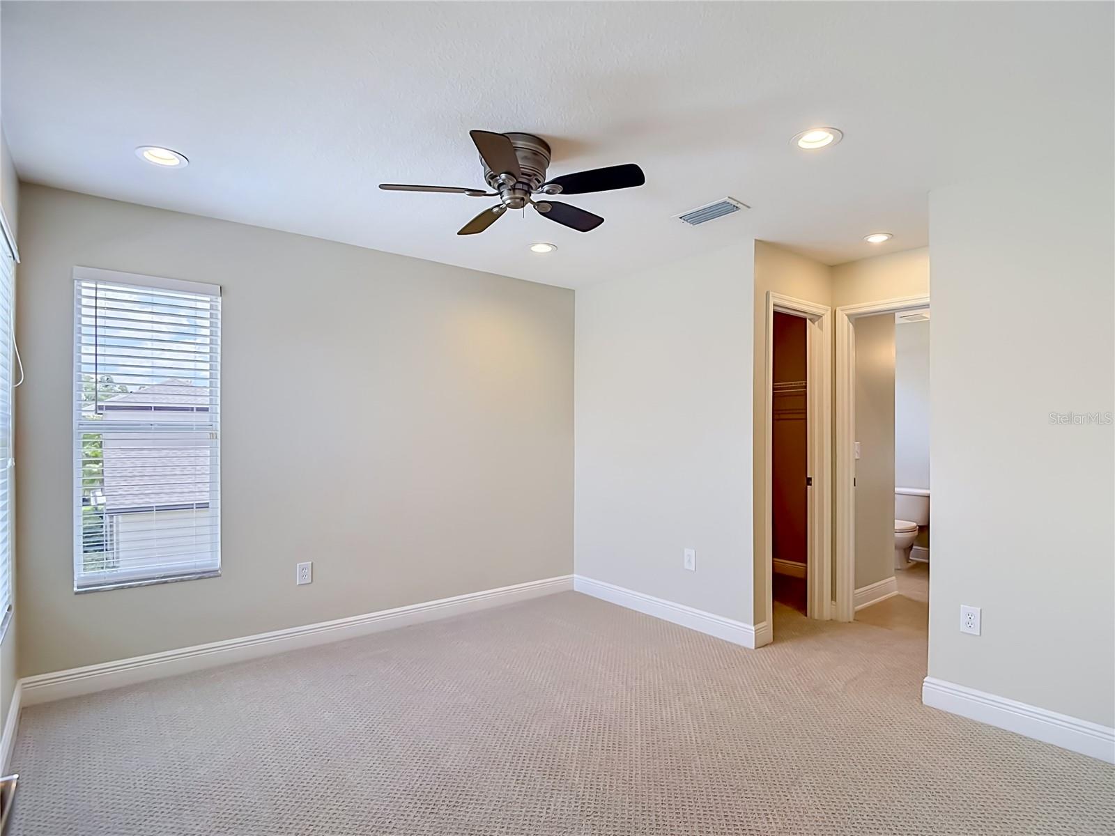 MEADOW POINTE - Residential