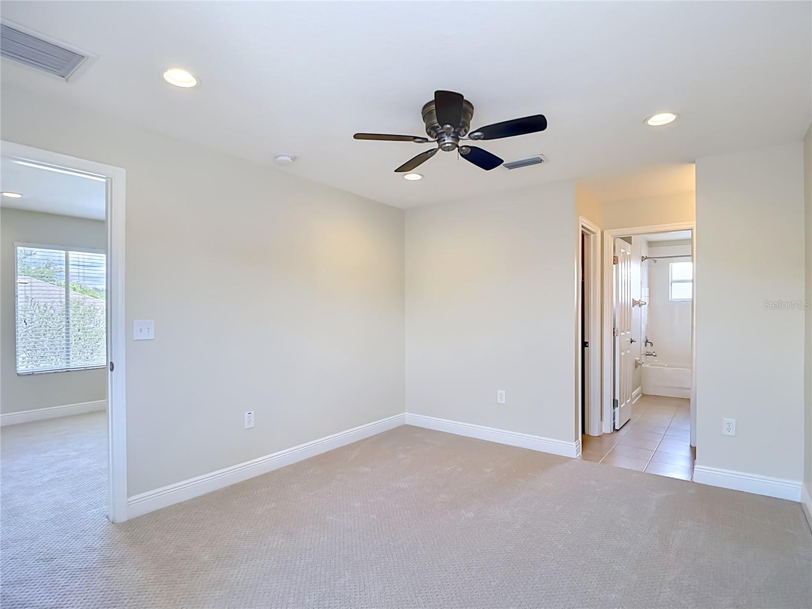 MEADOW POINTE - Residential