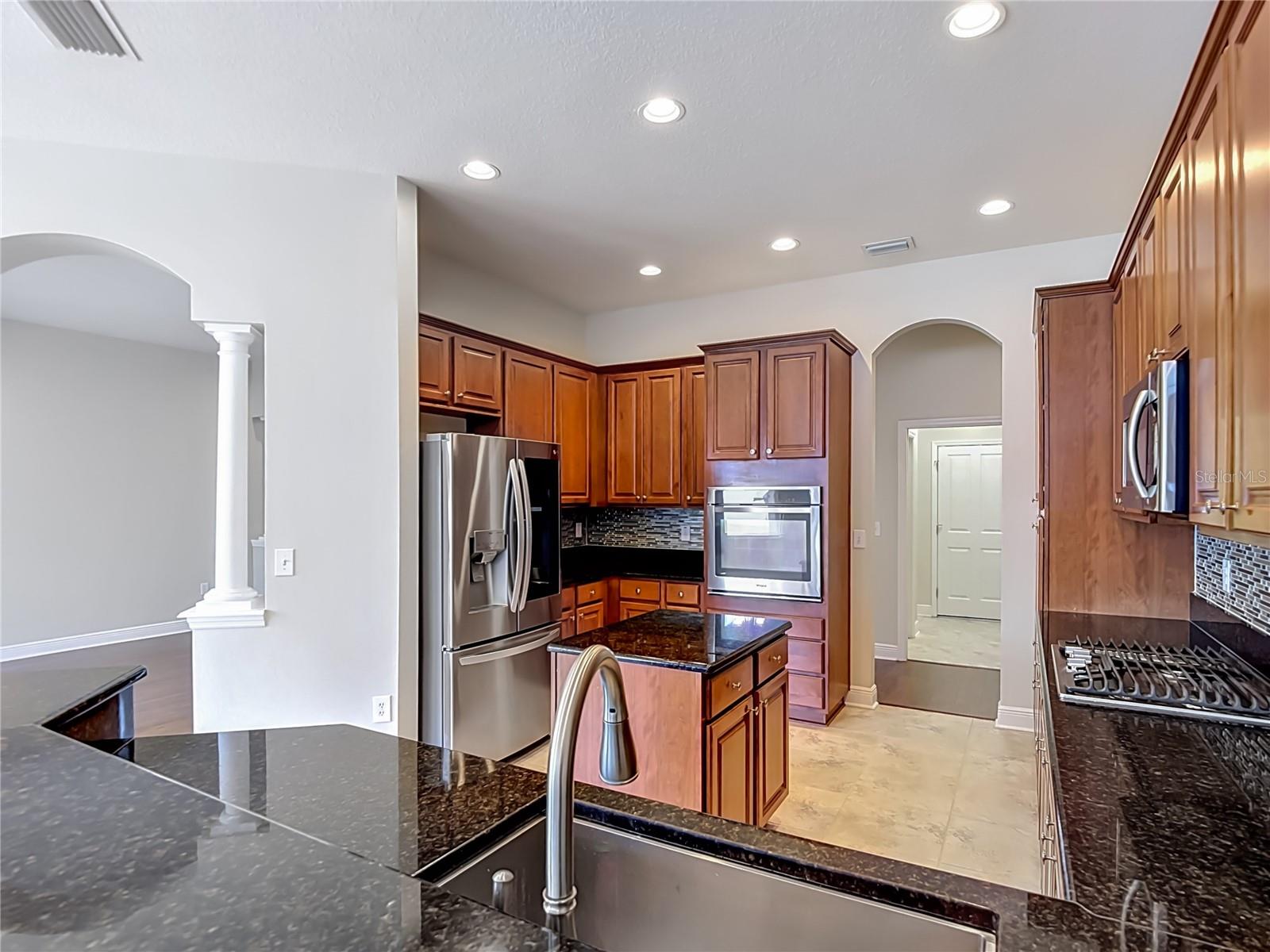 MEADOW POINTE - Residential