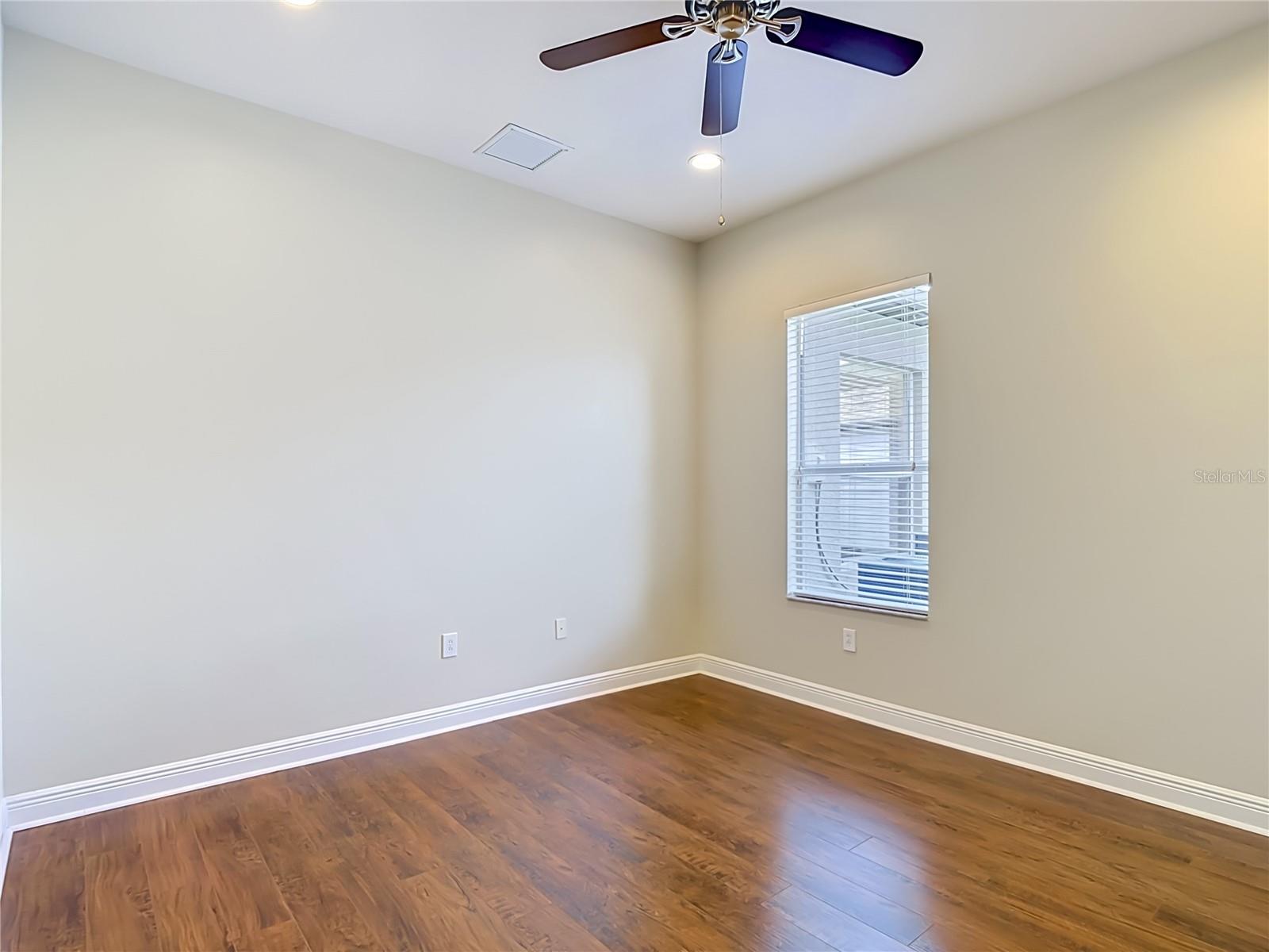 MEADOW POINTE - Residential