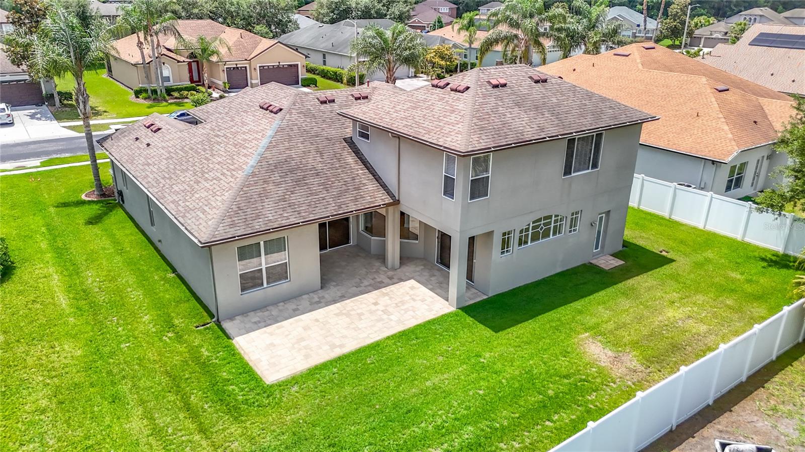 MEADOW POINTE - Residential