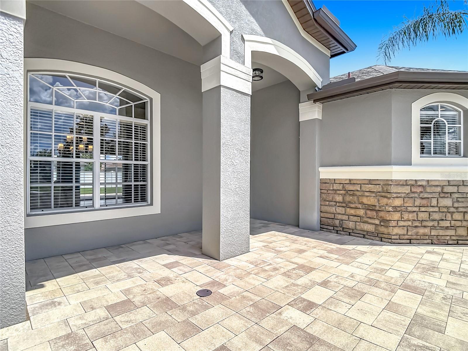 MEADOW POINTE - Residential