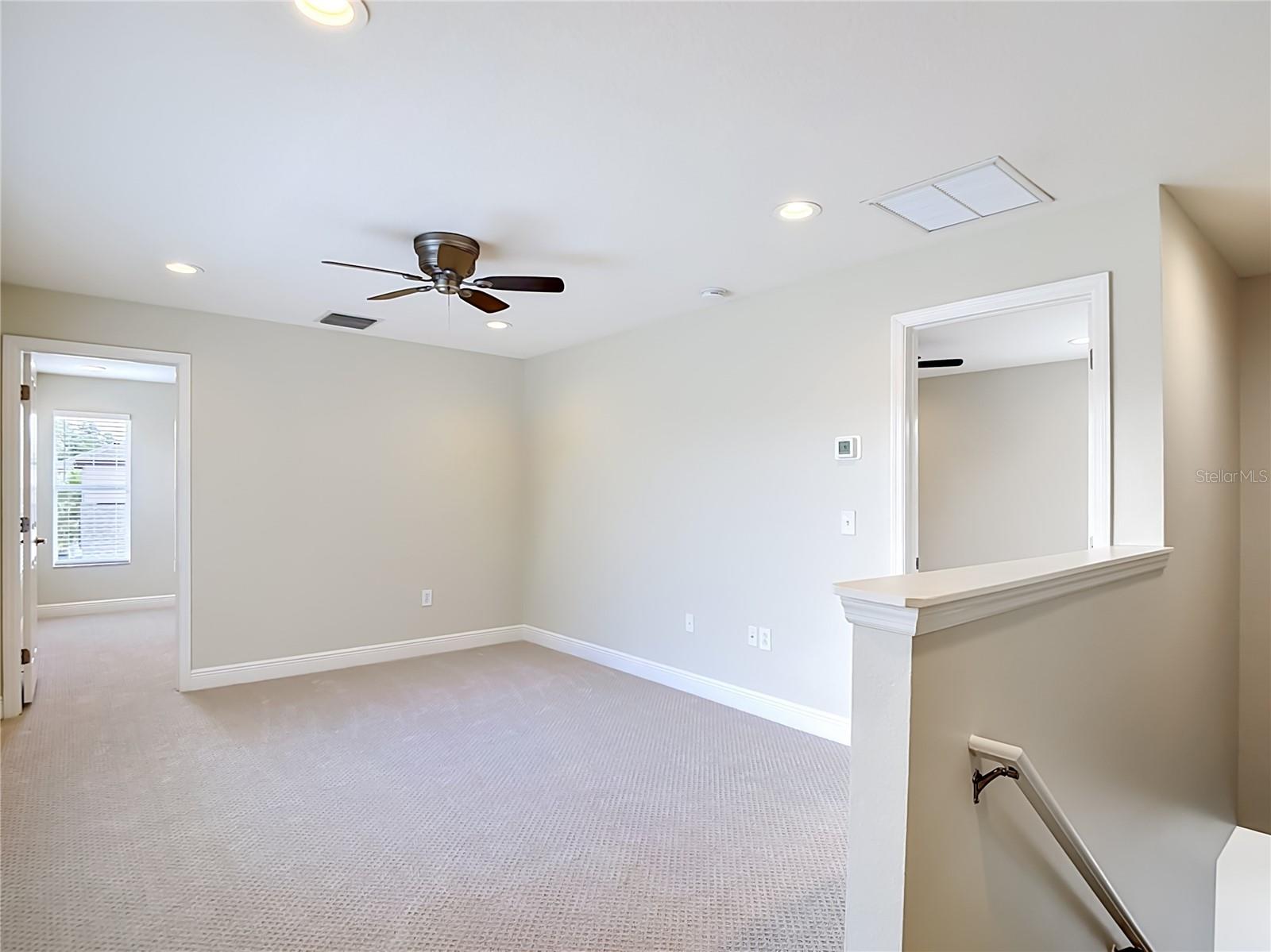 MEADOW POINTE - Residential