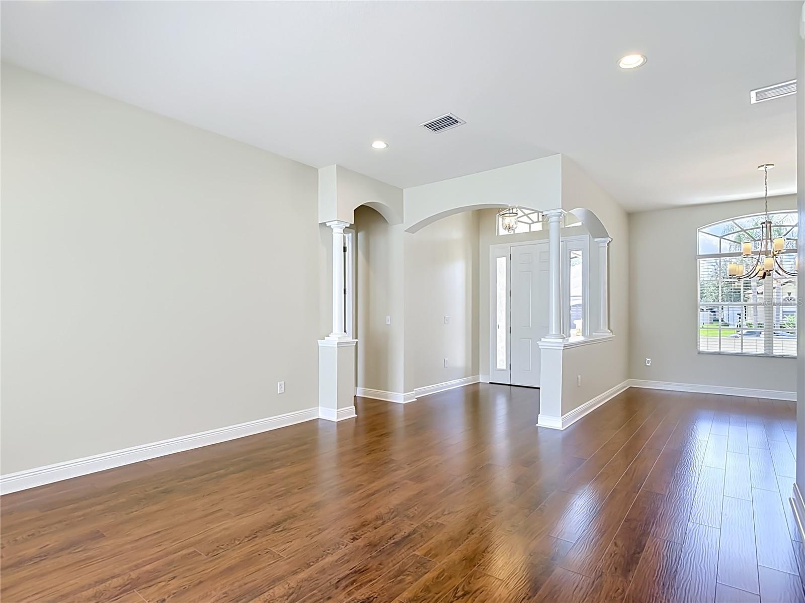 MEADOW POINTE - Residential
