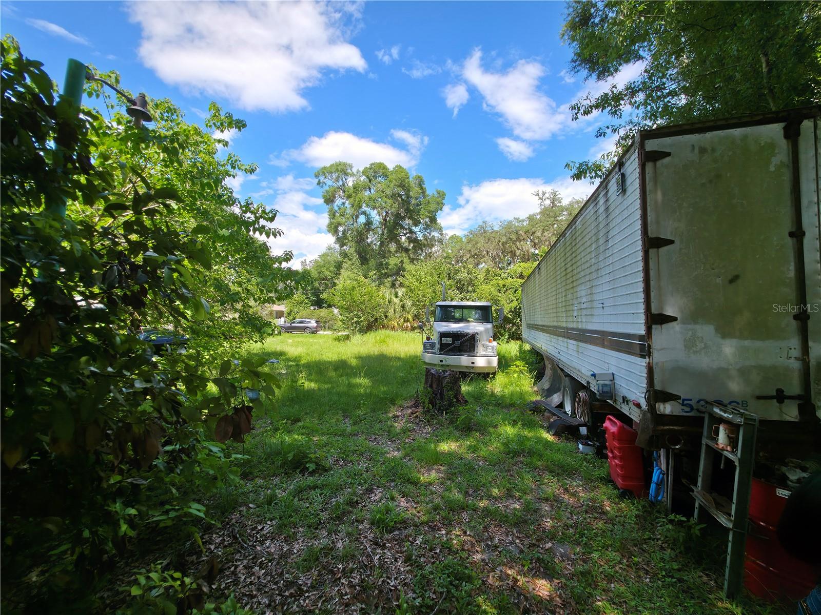 BELLEVIEW HEIGHTS ESTATE - Land