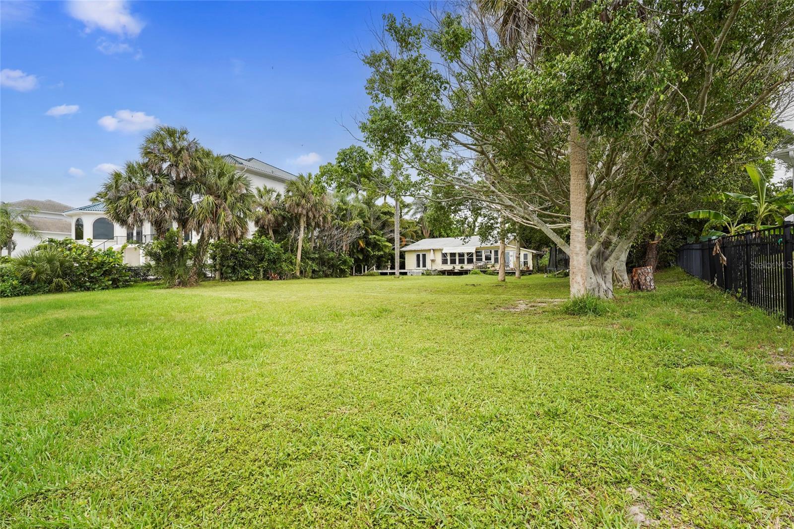 7538 WESTMORELAND DRIVE