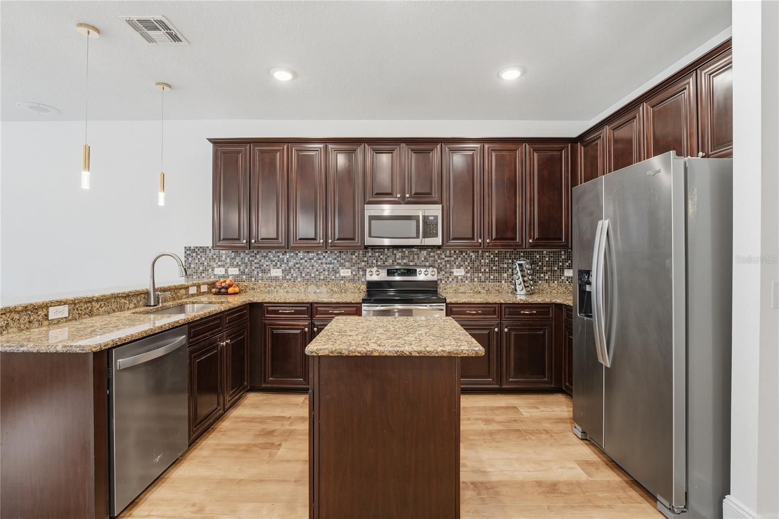 WINDERMERE LANDINGS PH 2 - Residential