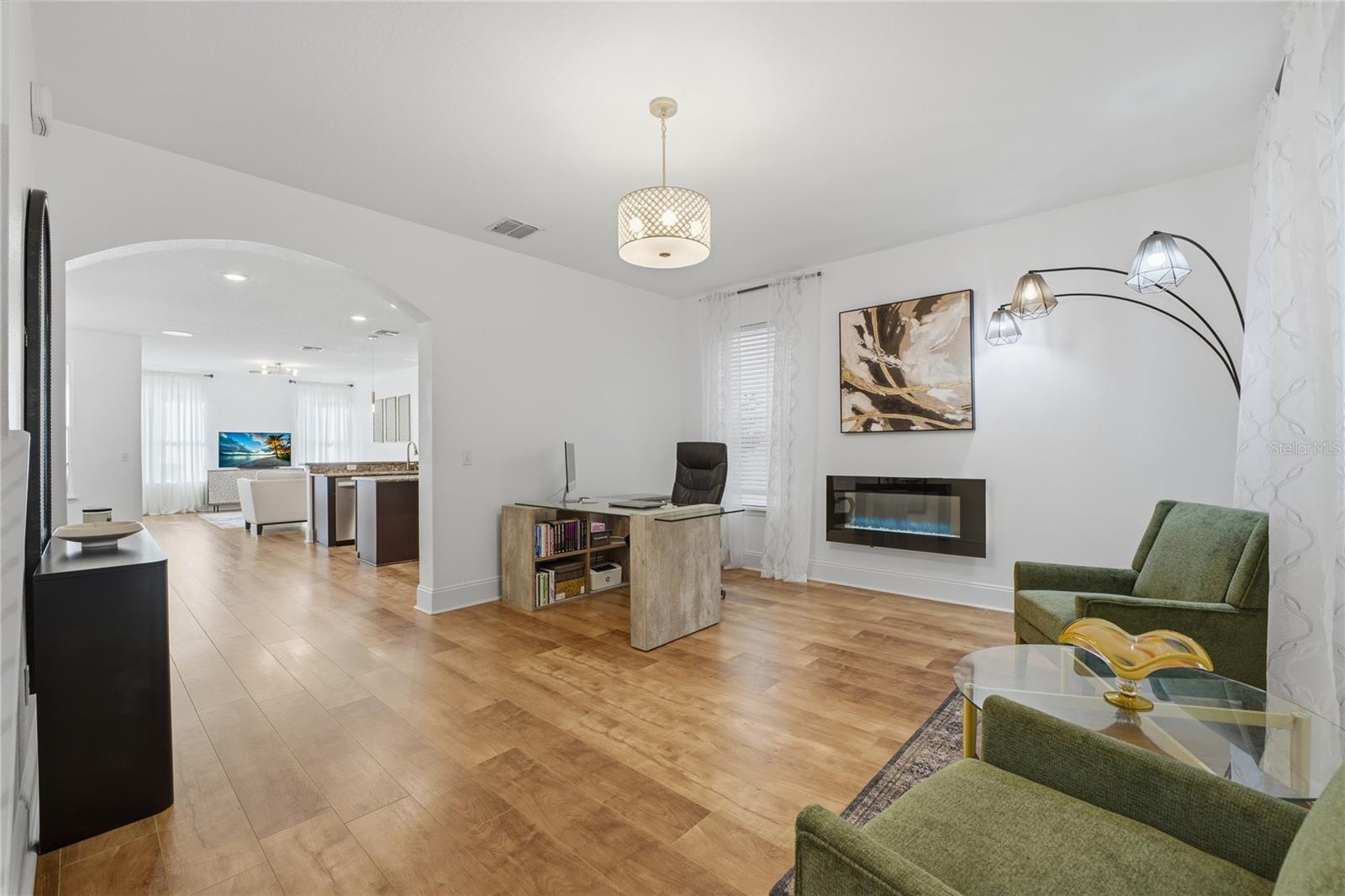 WINDERMERE LANDINGS PH 2 - Residential