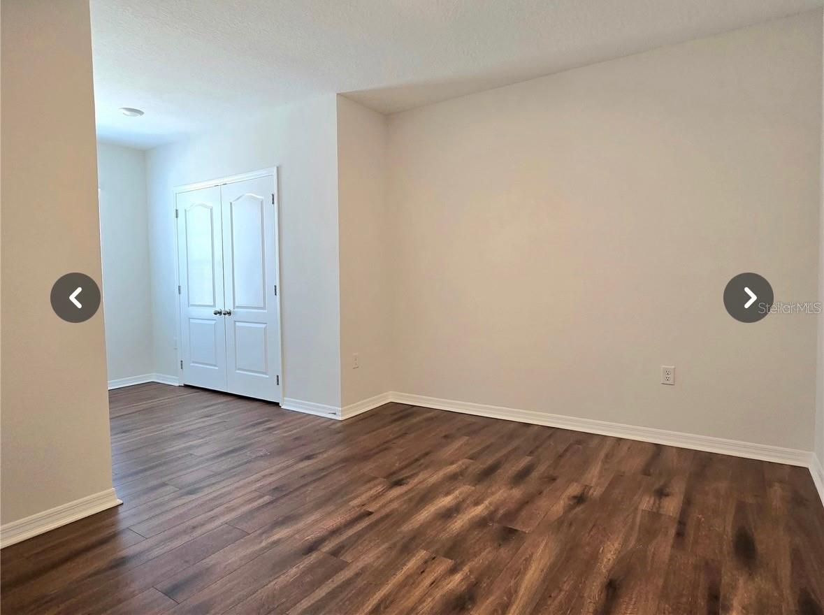 ATRIA/RIDGEWOOD LAKES - Residential