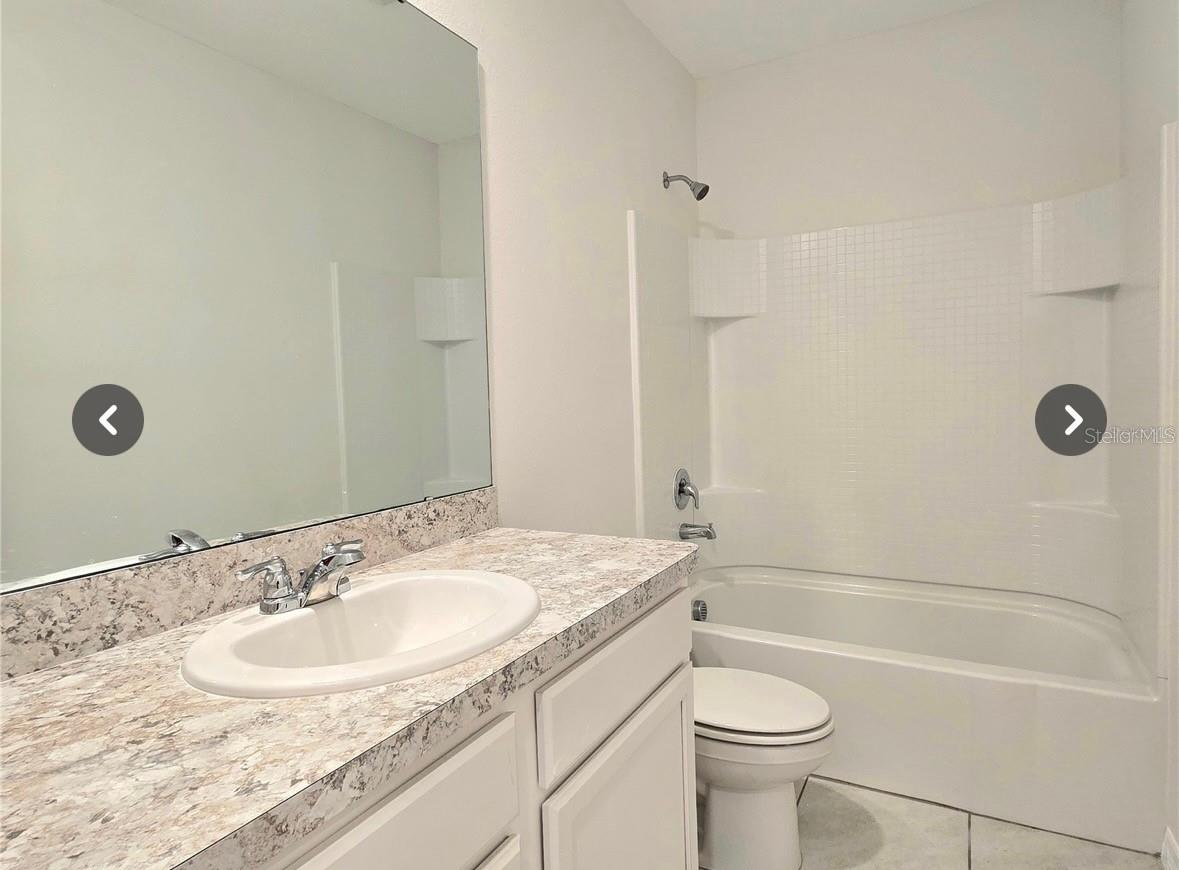 ATRIA/RIDGEWOOD LAKES - Residential