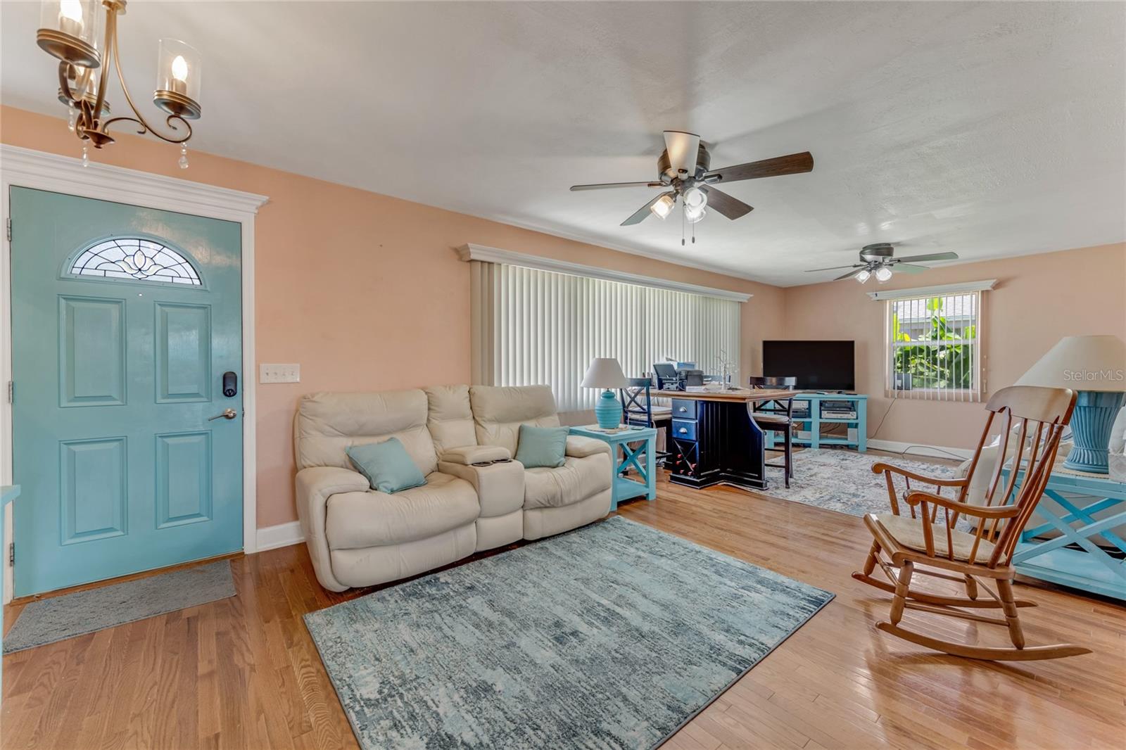 PATO MANOR - Residential