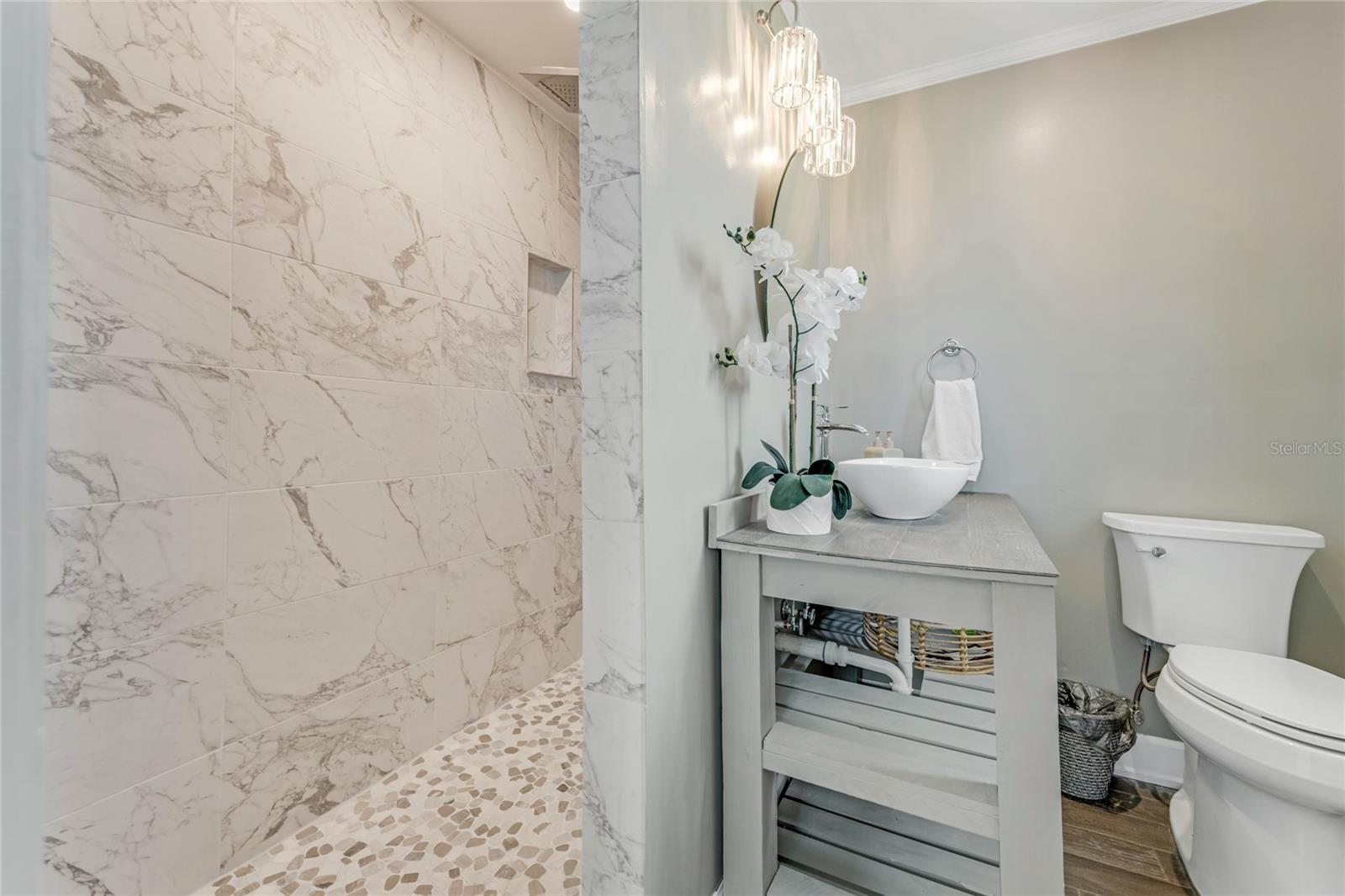 PATO MANOR - Residential