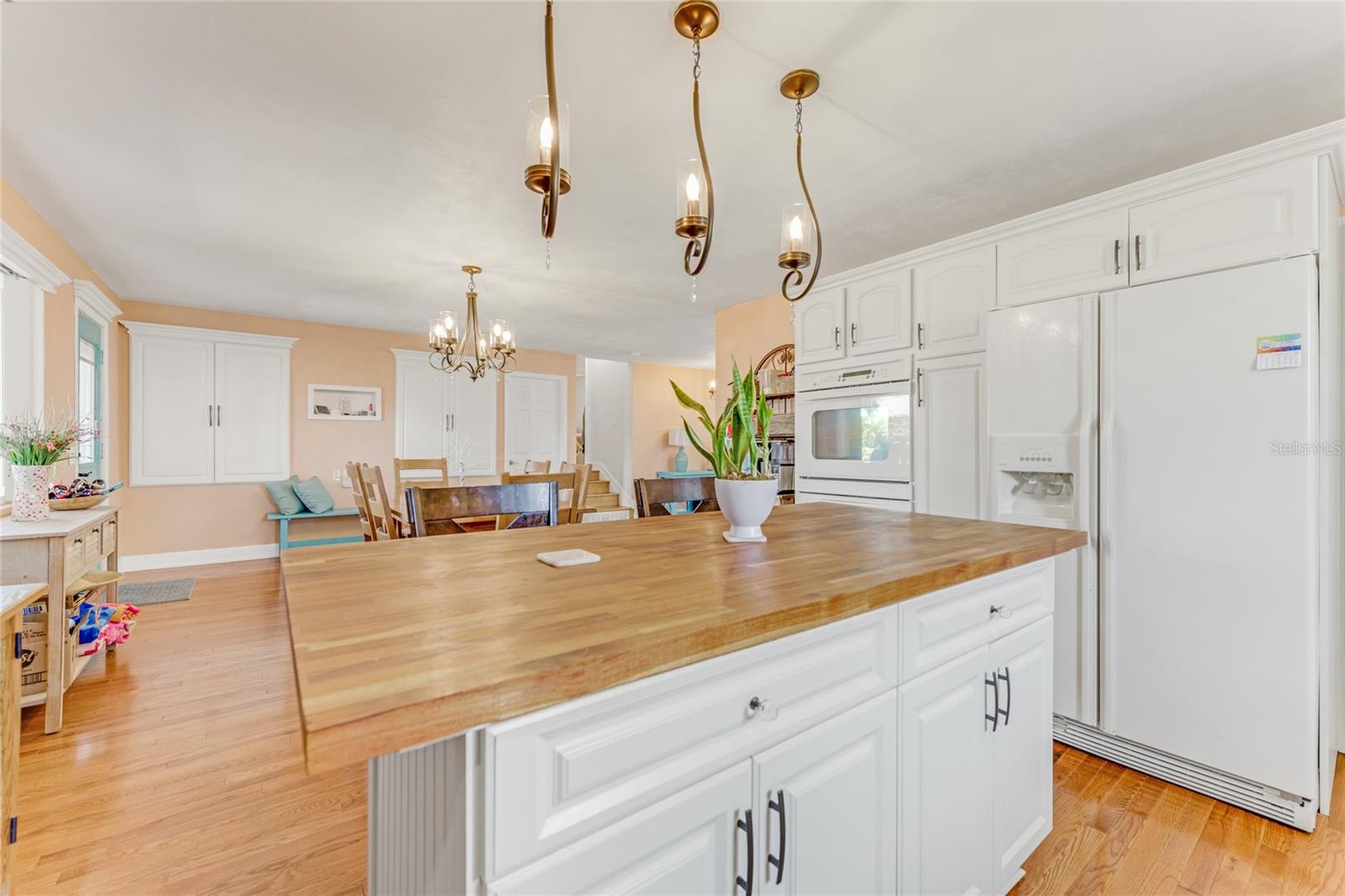 PATO MANOR - Residential