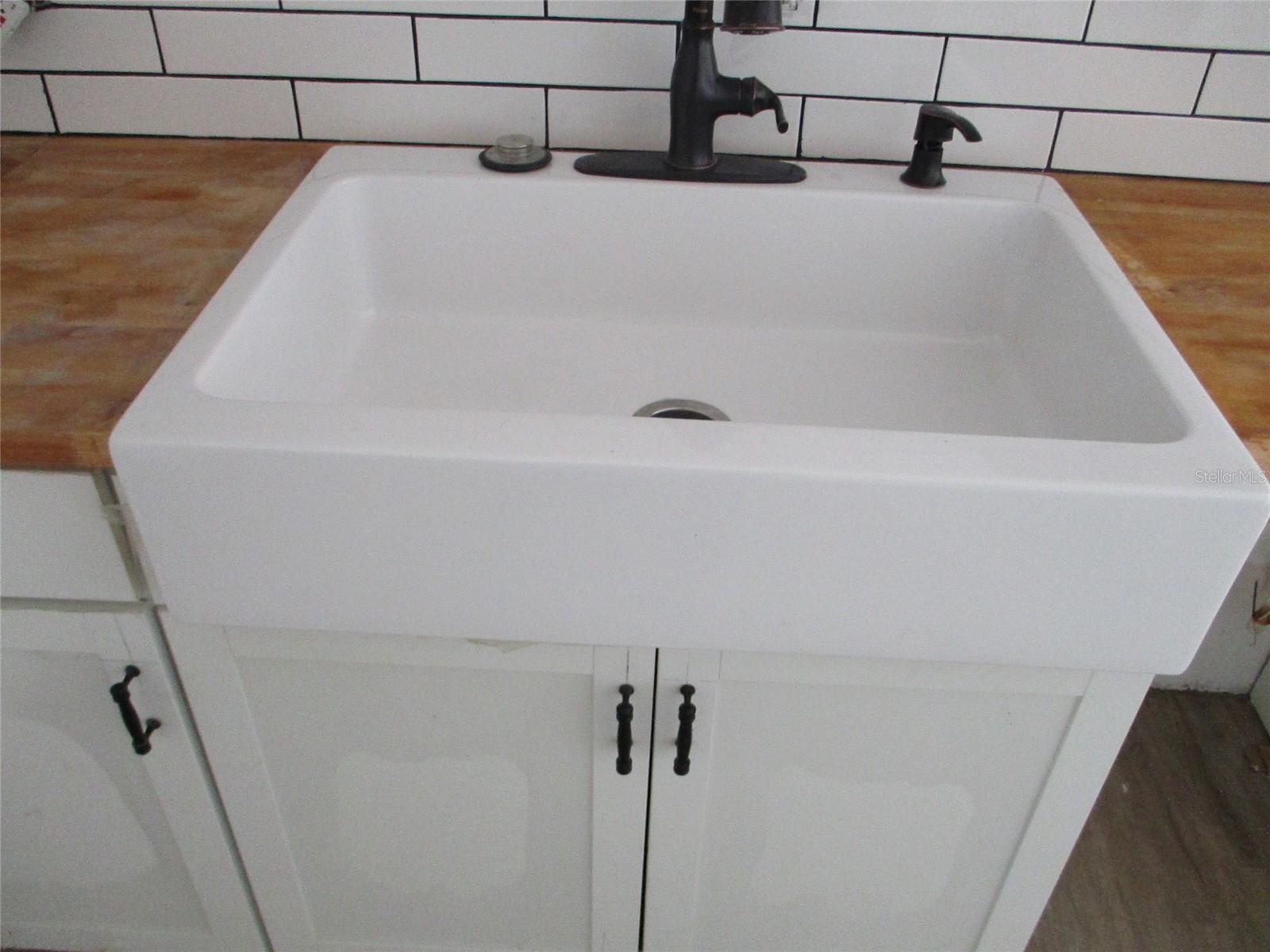 JASMINE LAKES - Residential